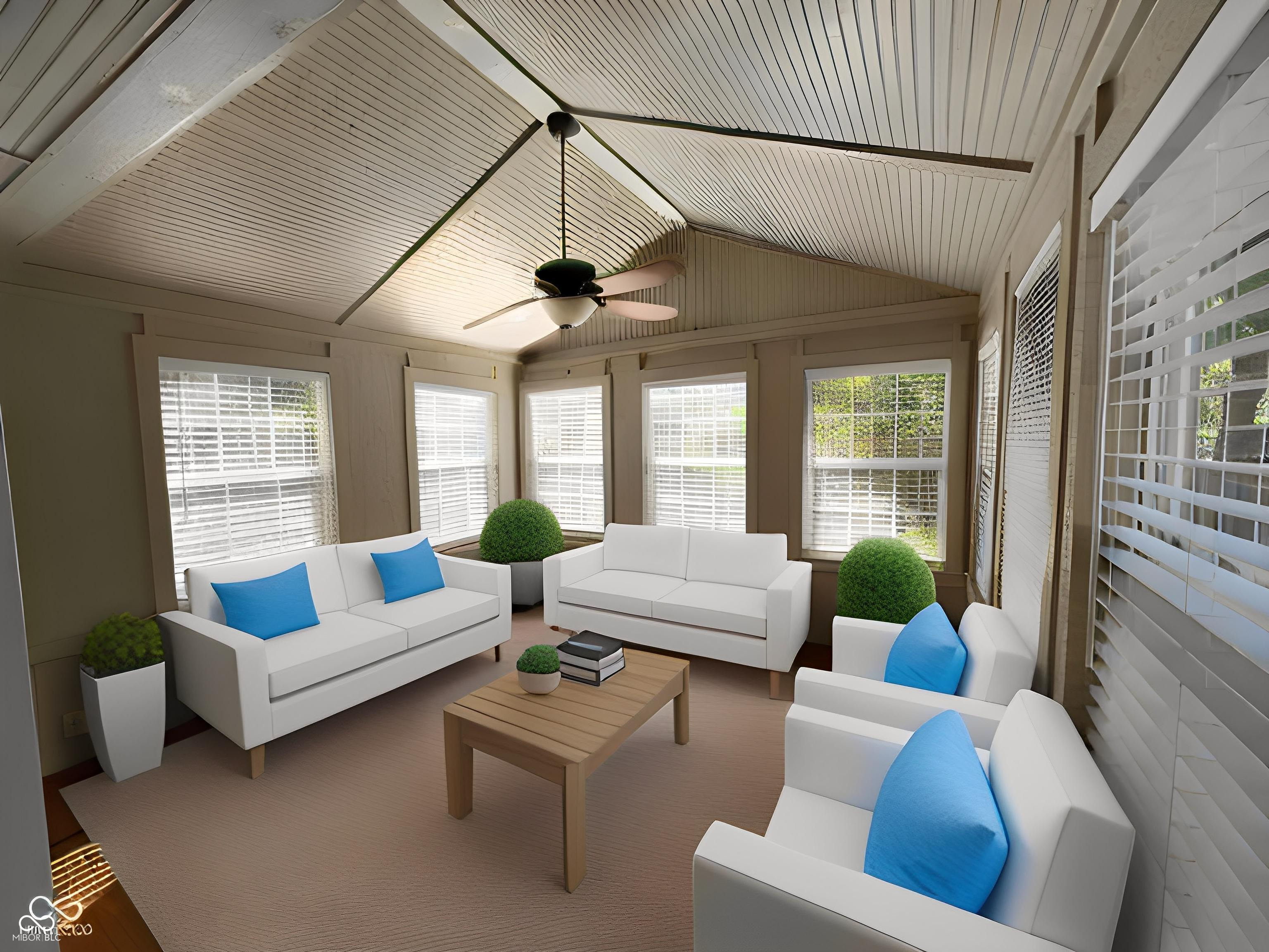 810 Sunblest Boulevard