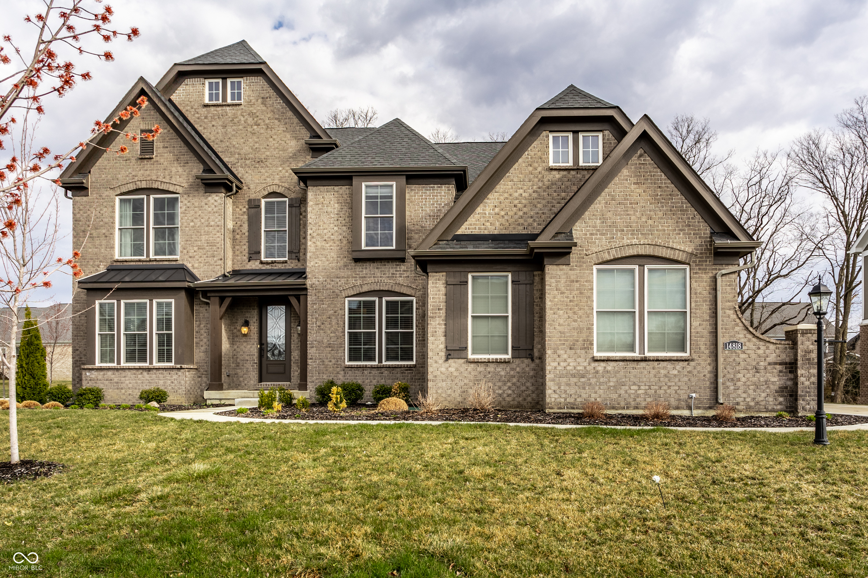 14818 Autumn View Way