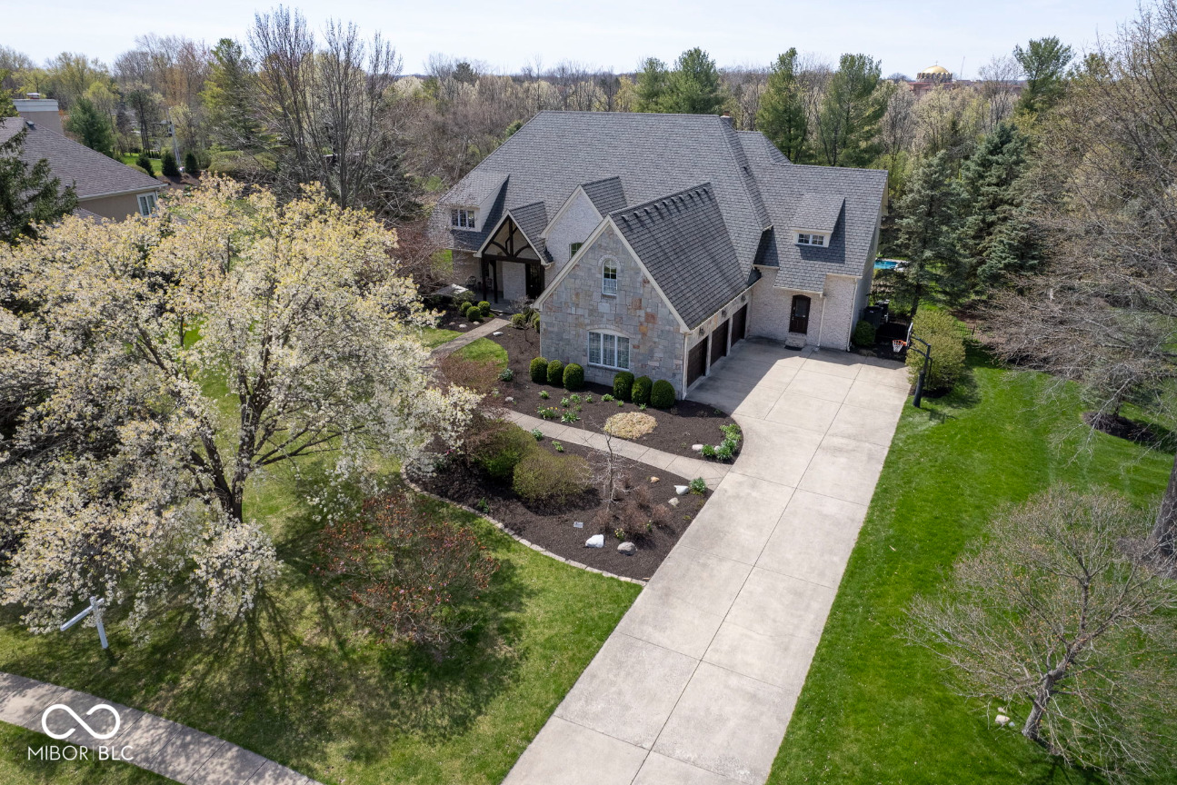 10628 Walnut Creek W Drive