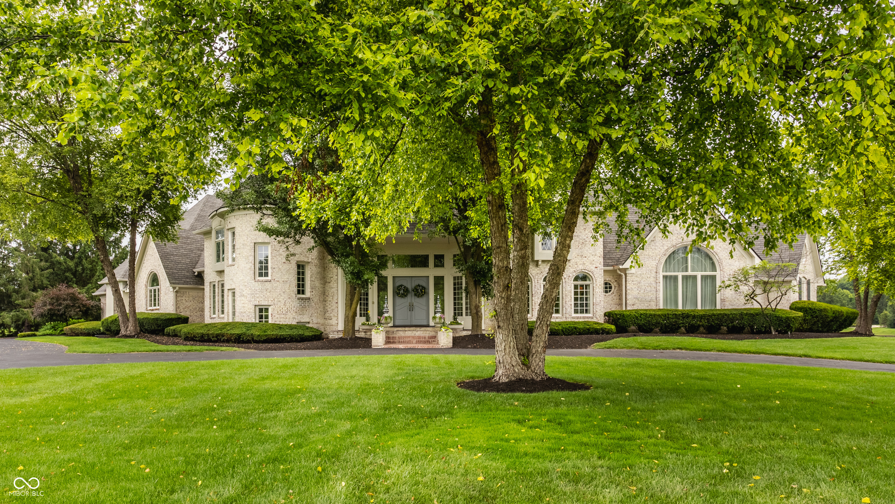 1089 Laurelwood