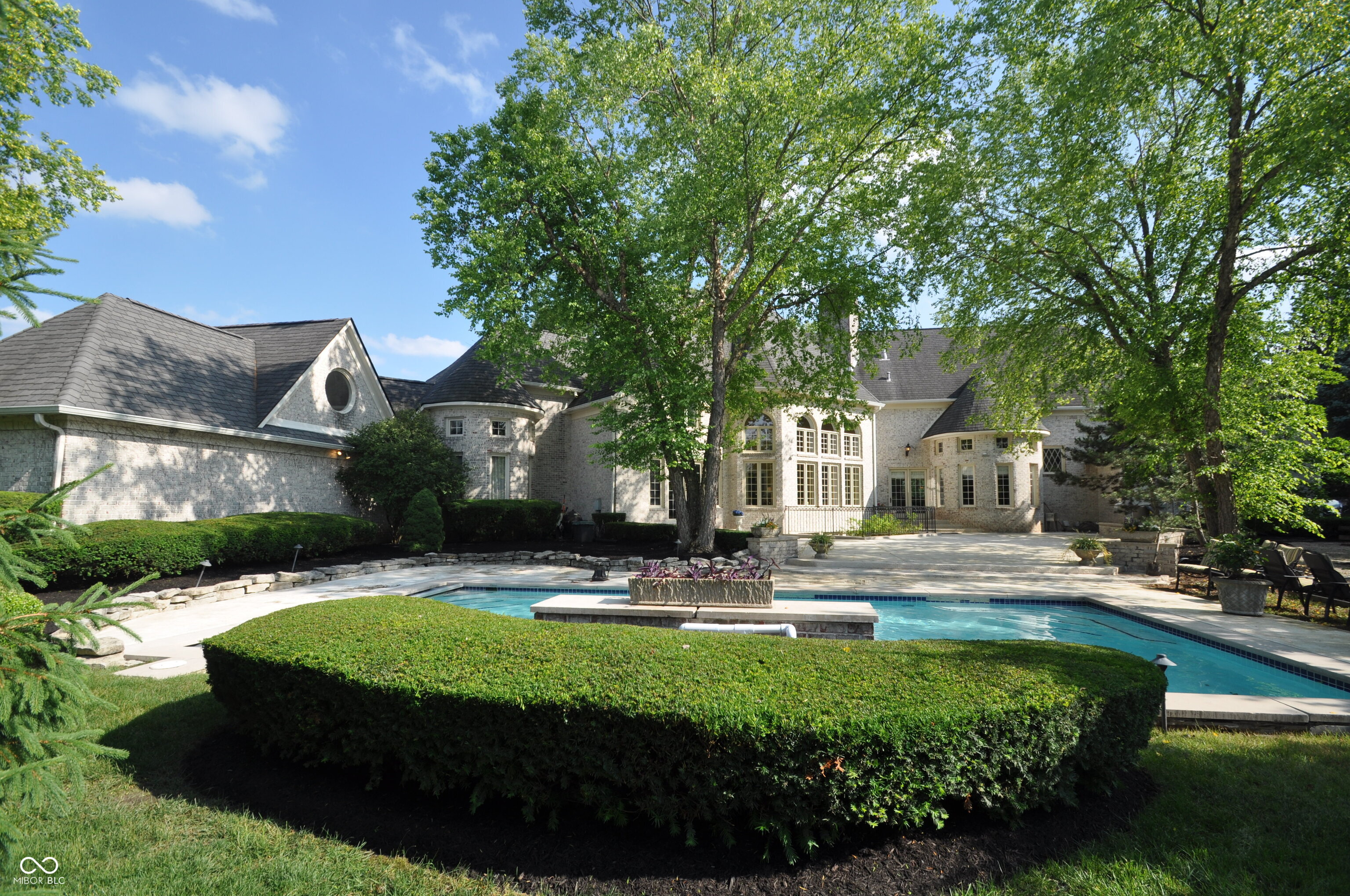 1089 Laurelwood