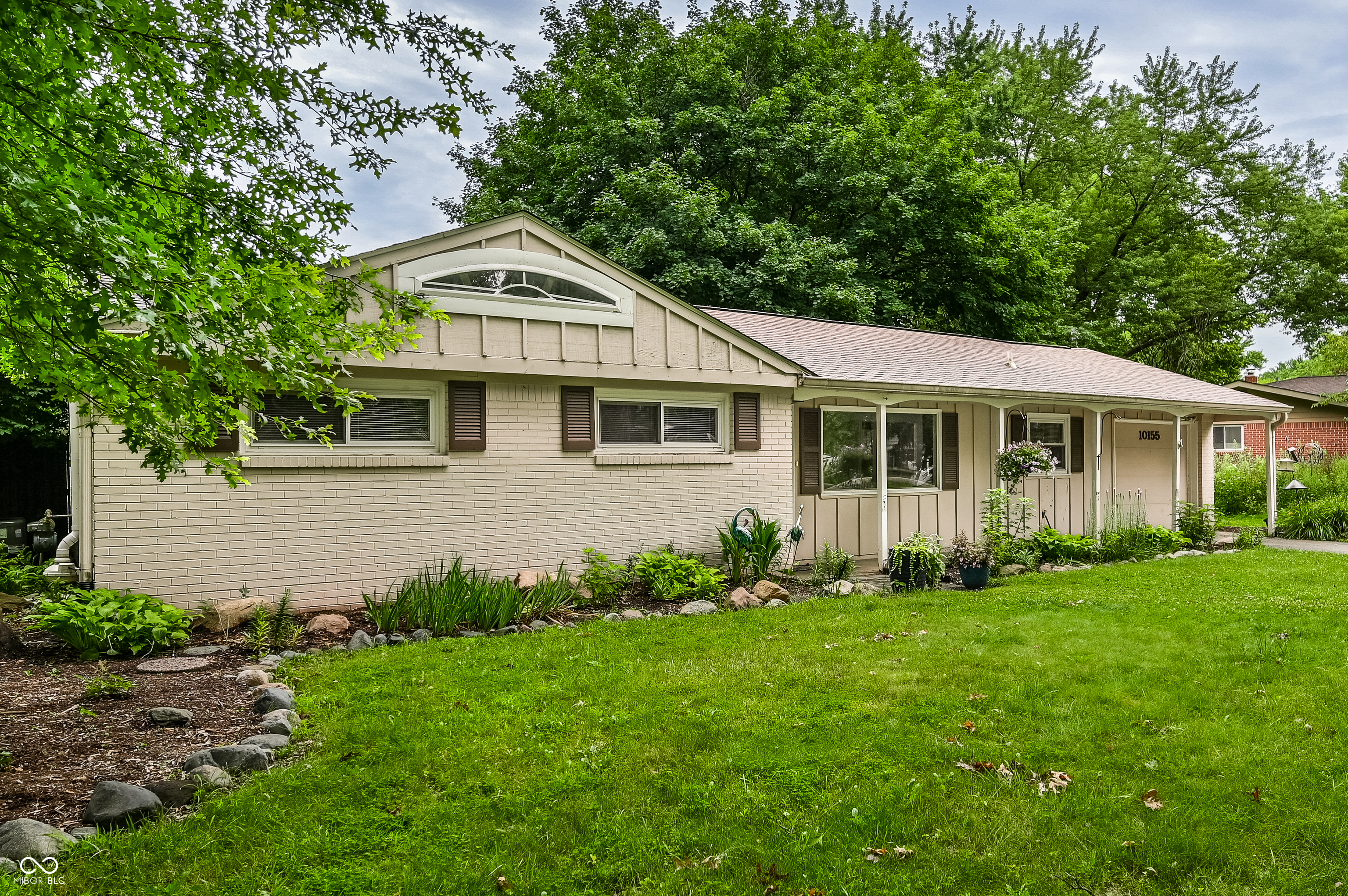10155 Orchard Park W Drive