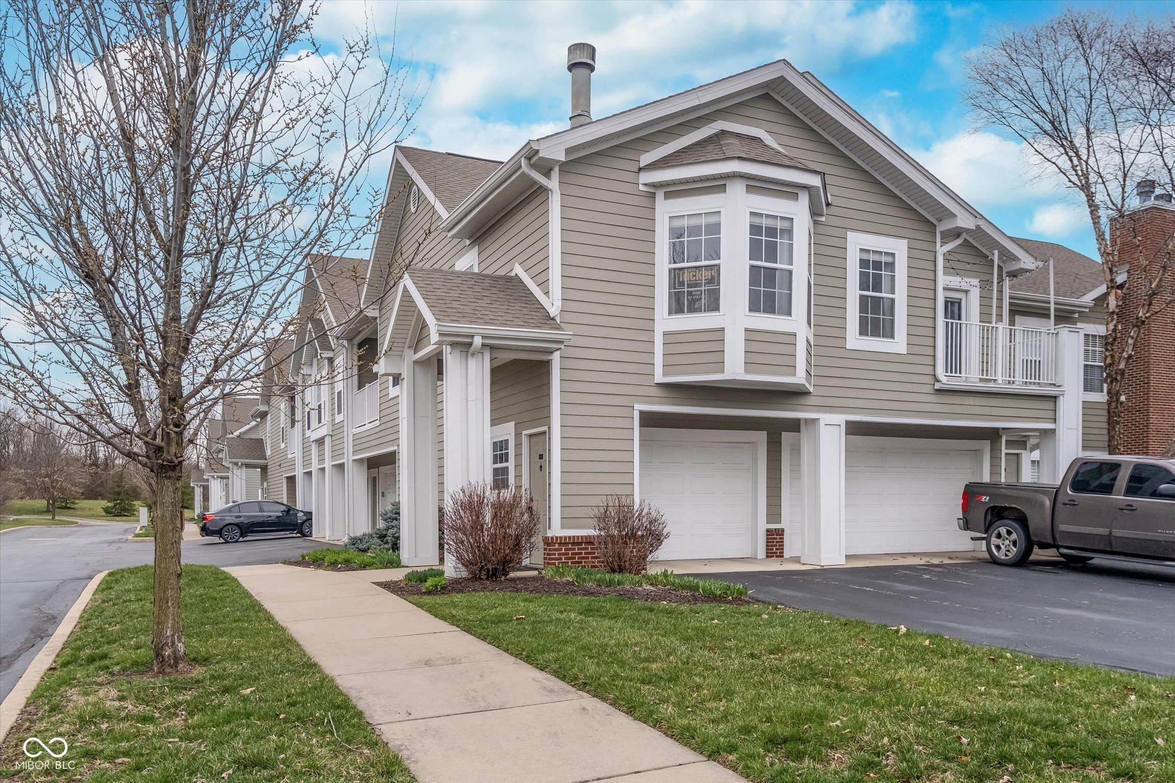1160 Falcon Ridge