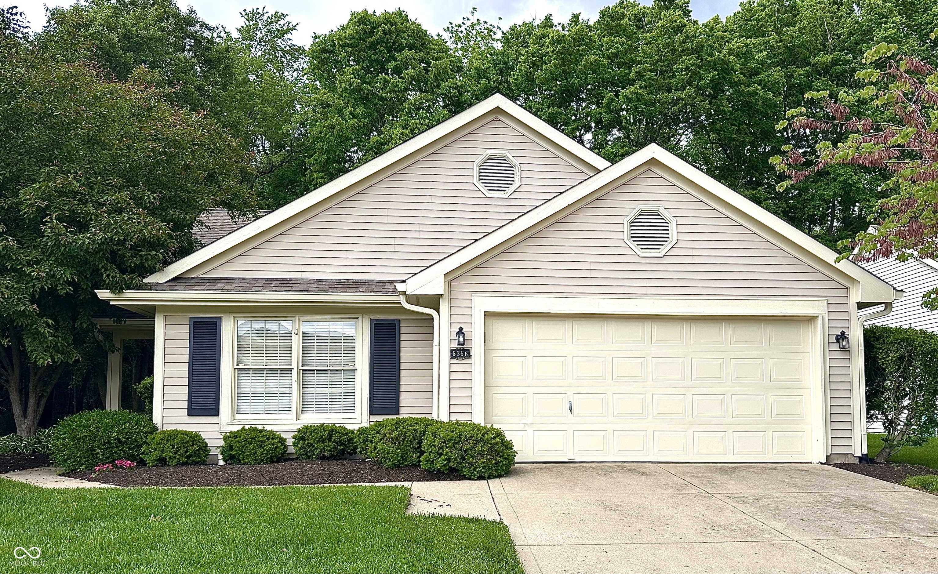 6366 Stratford N Drive