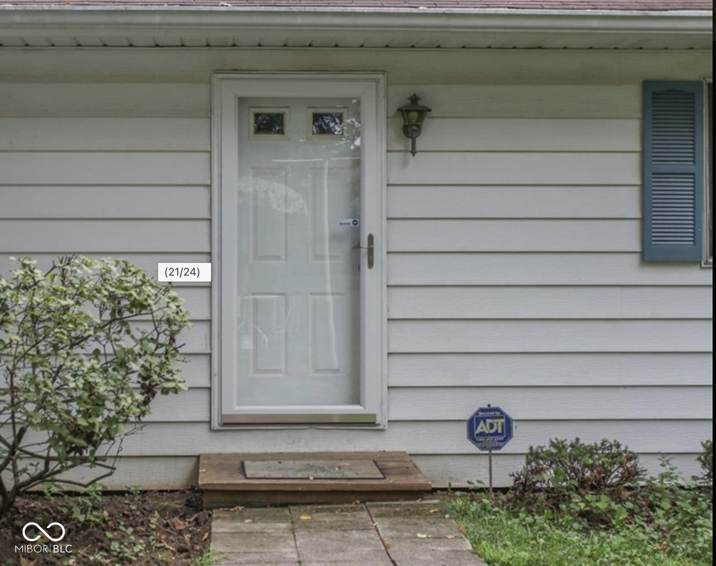 9634 Maple Drive