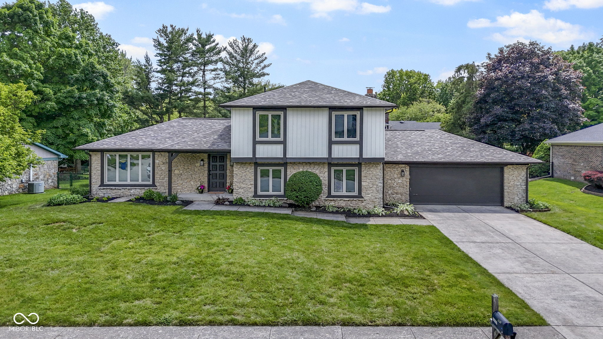 10502 E Lakeshore Drive