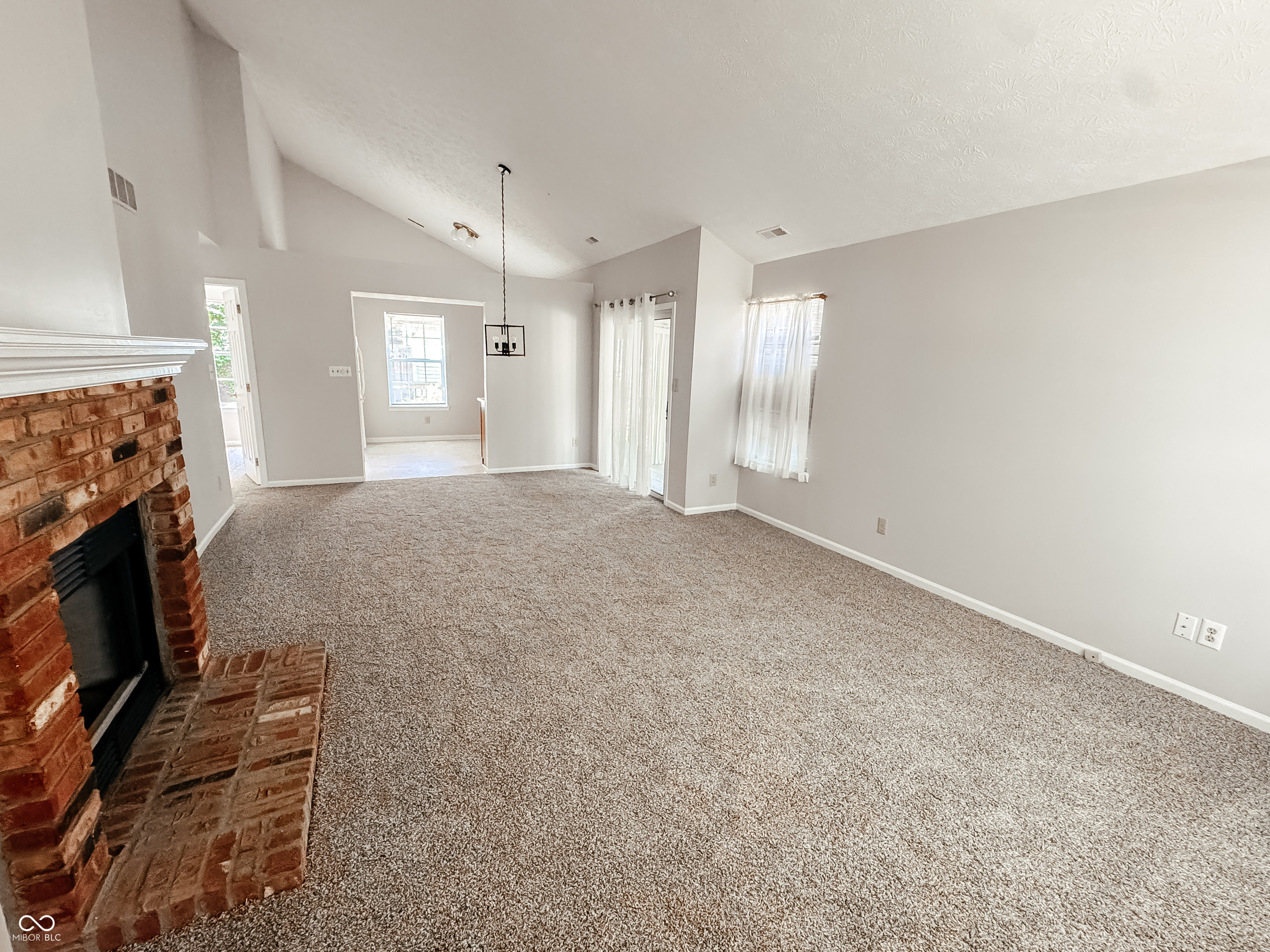 9672 River Oak E Lane