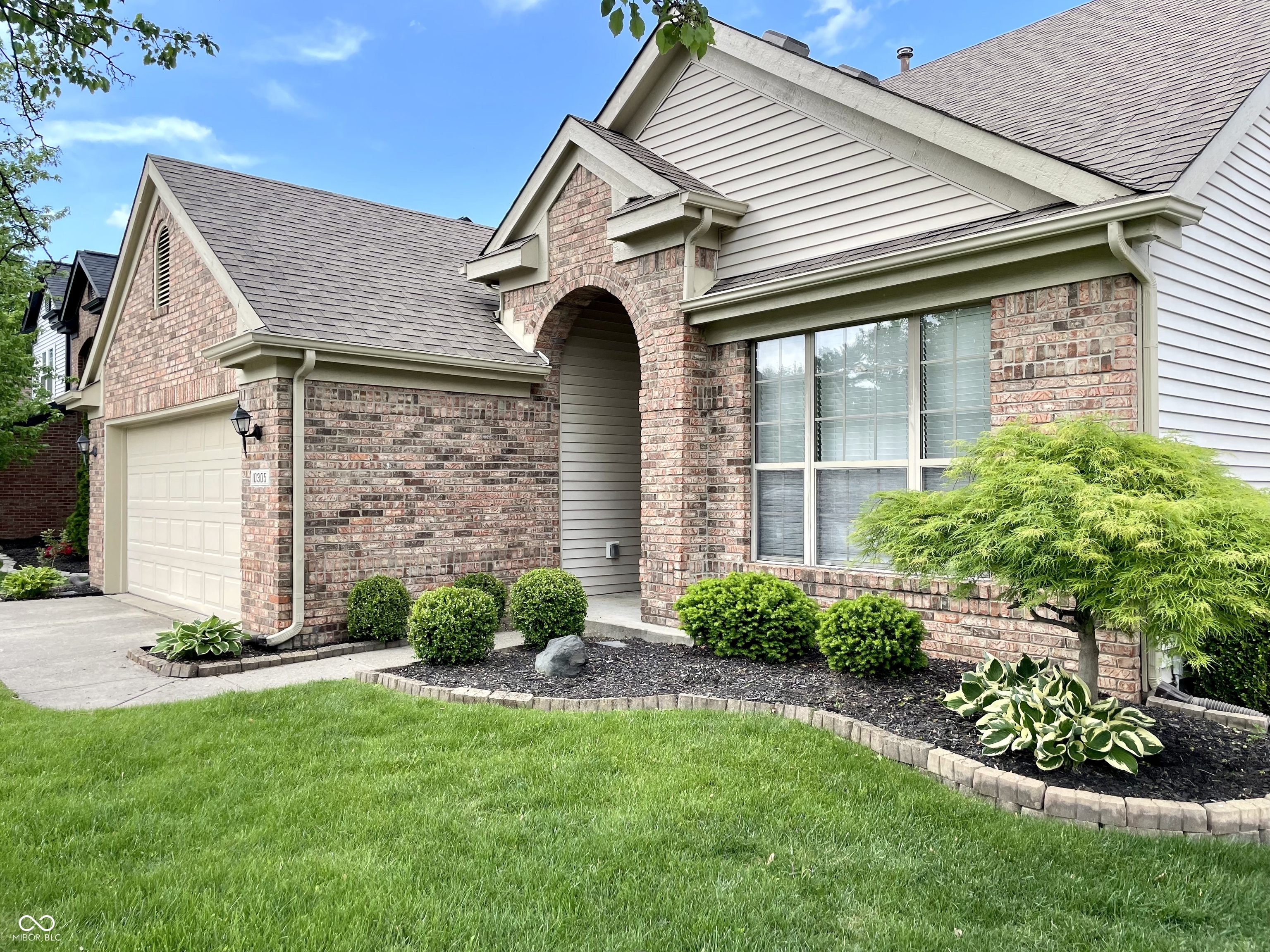 10305 Lakeland Drive