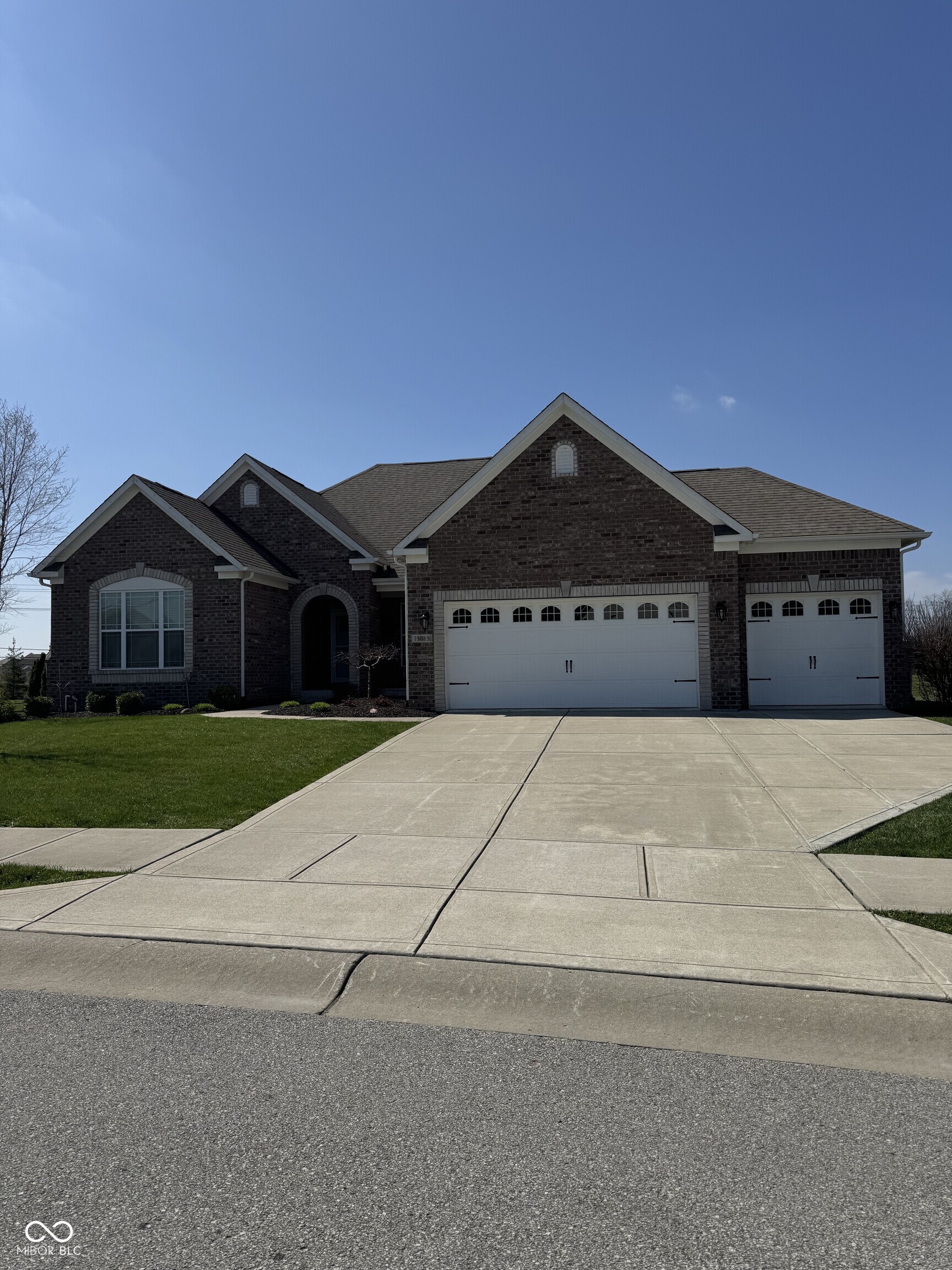 15085 Thoroughbred Drive