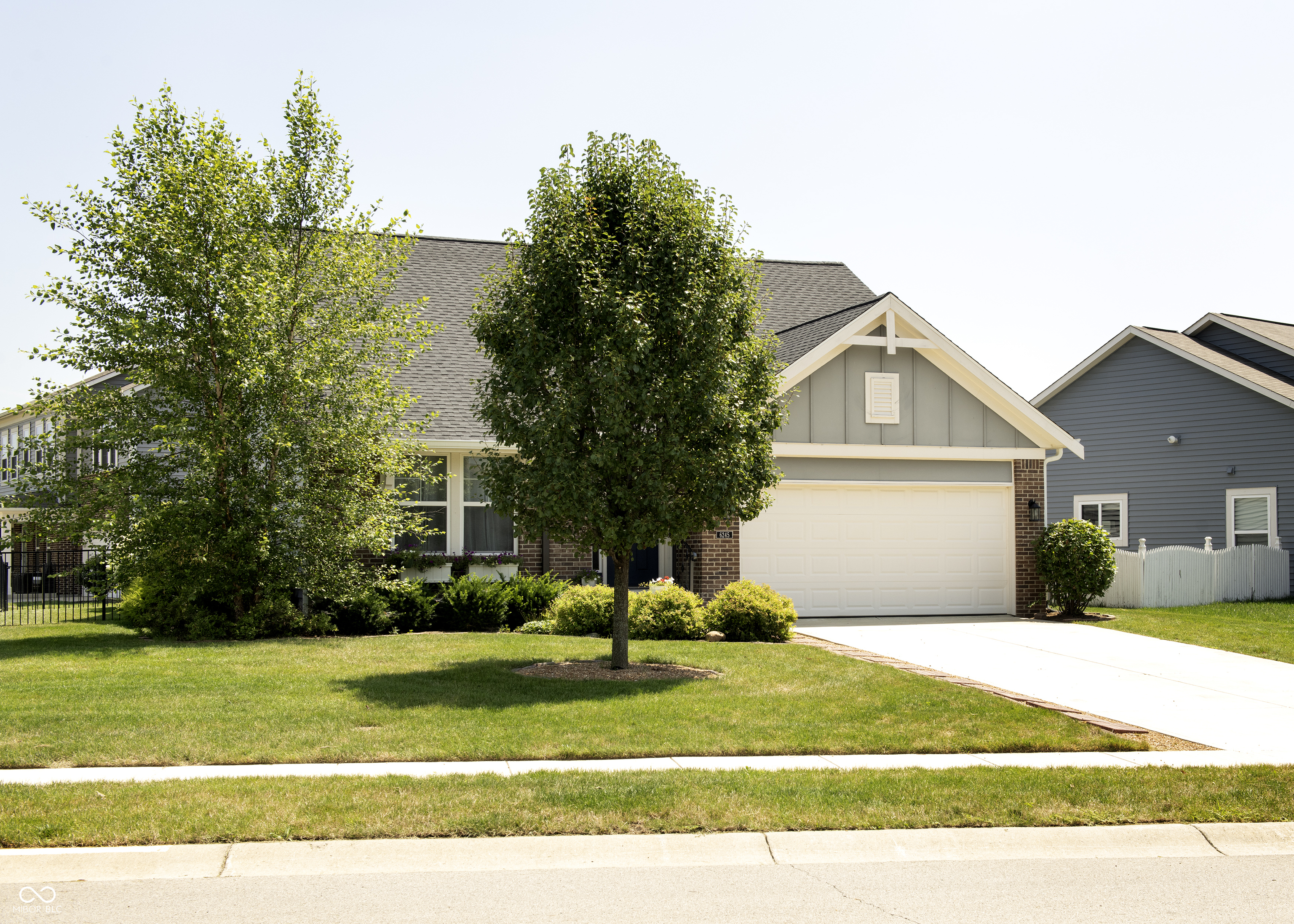 6245 N Woodbury Drive