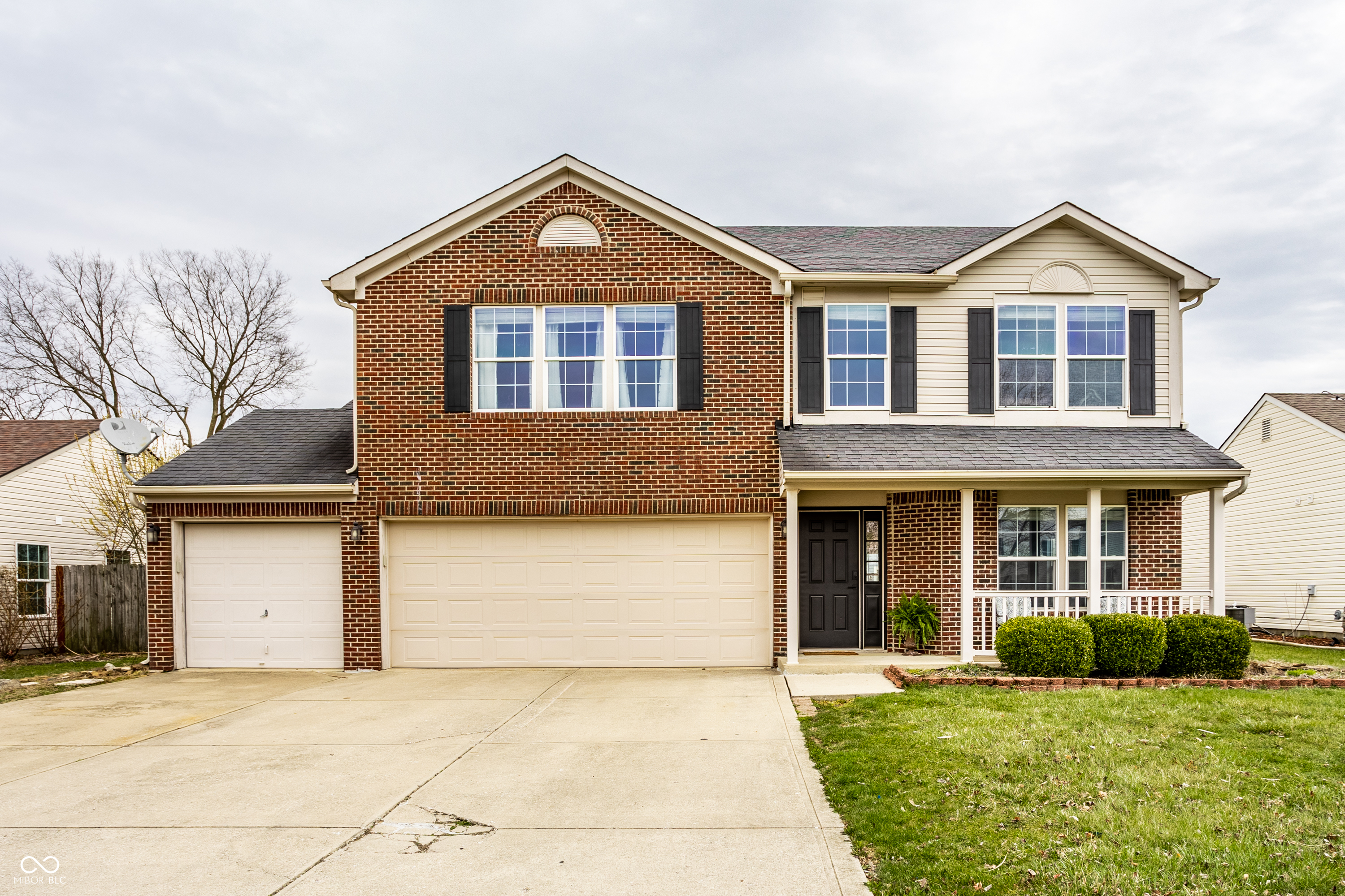 305 Beacon Point Lane