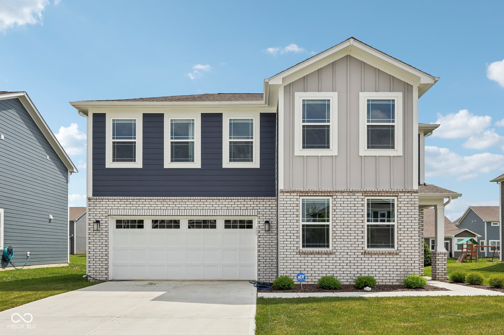 1807 Orchard Drive