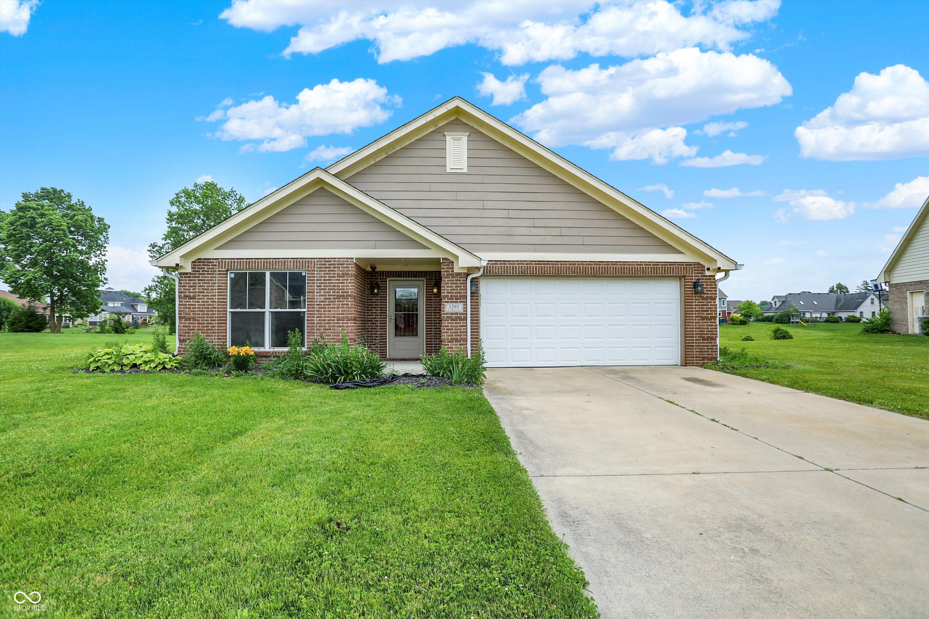 1393 N Salem Court