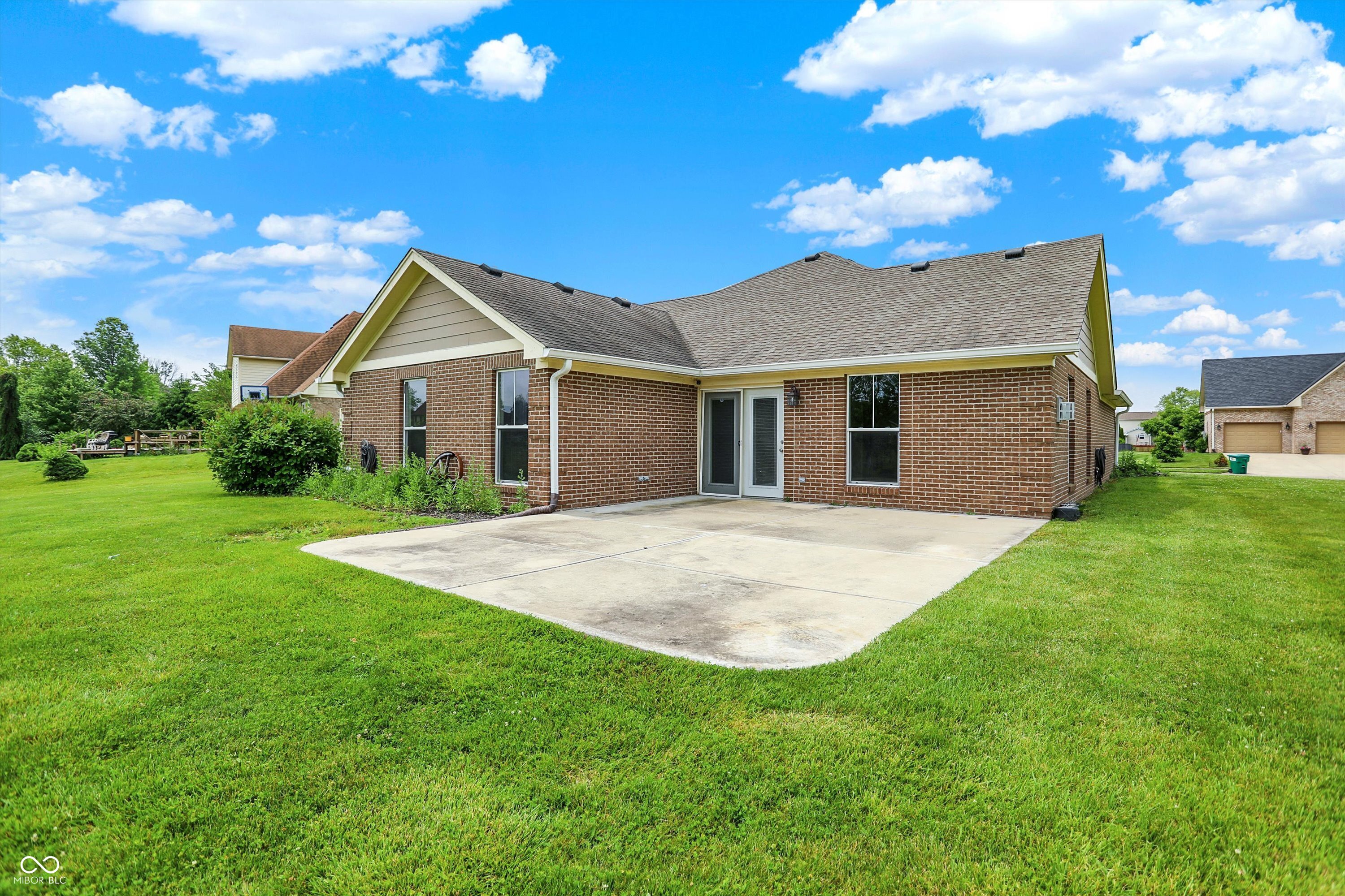 1393 N Salem Court