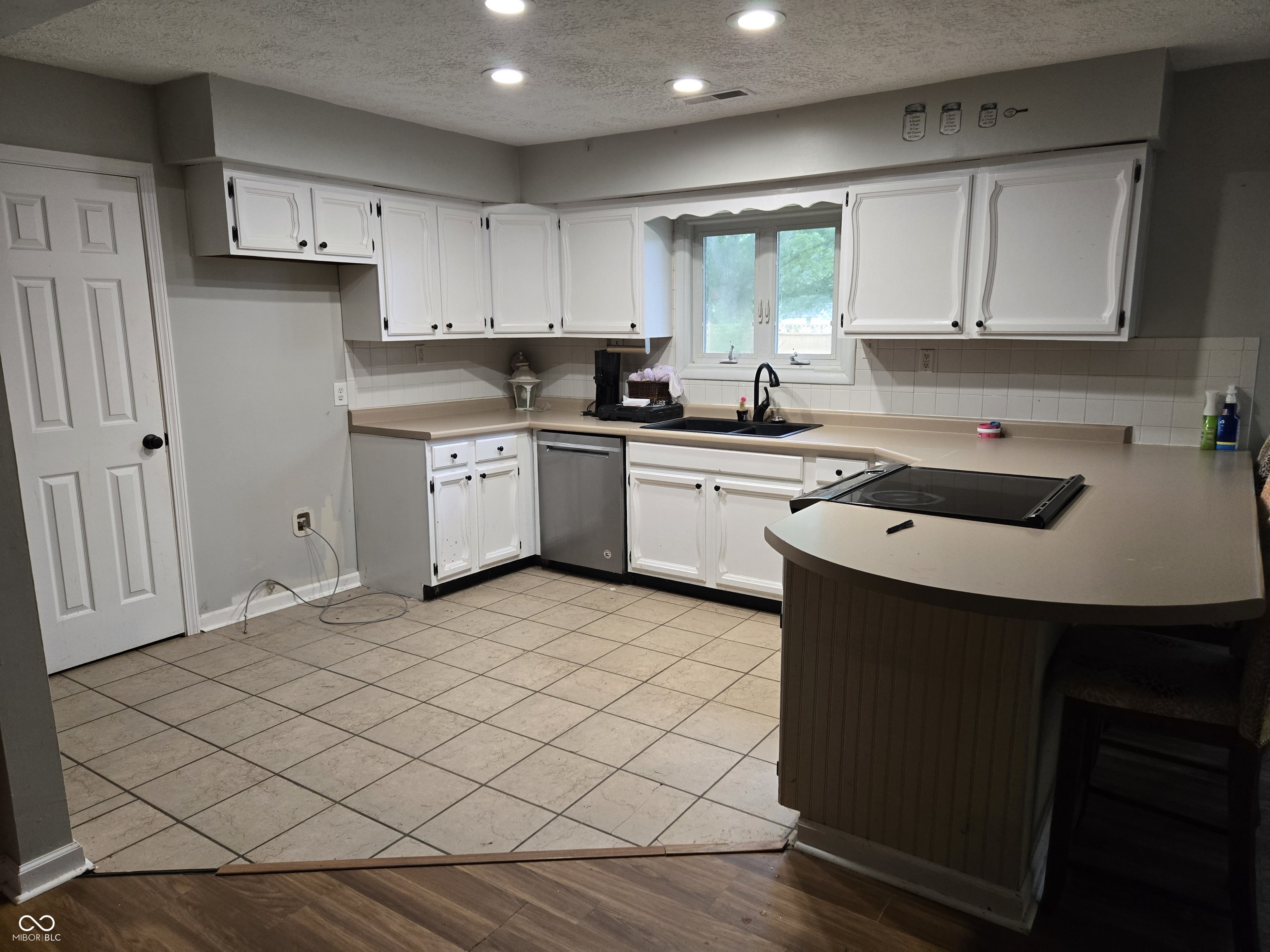 3598 N State Road 9