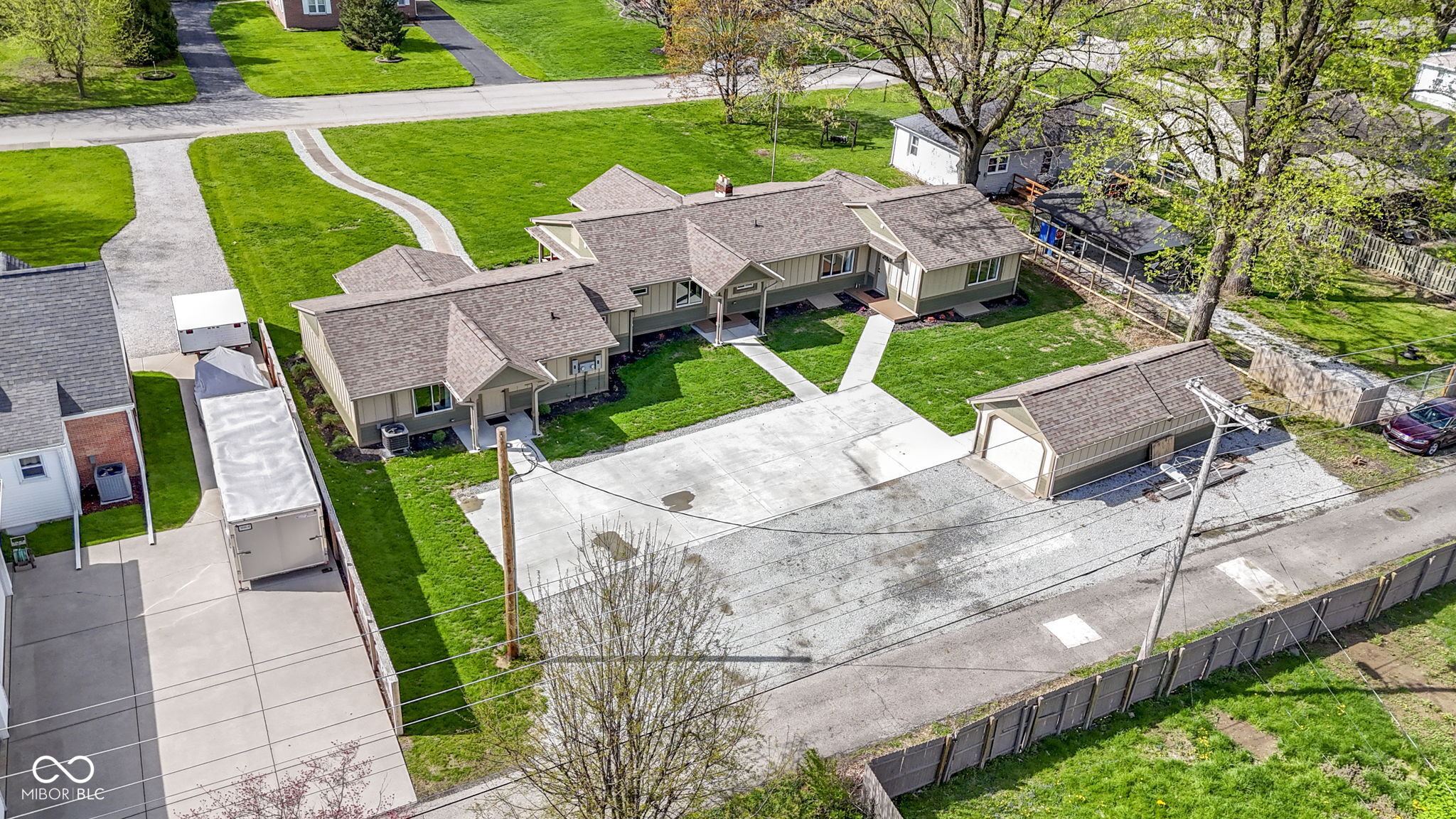 32 W Michigan Street