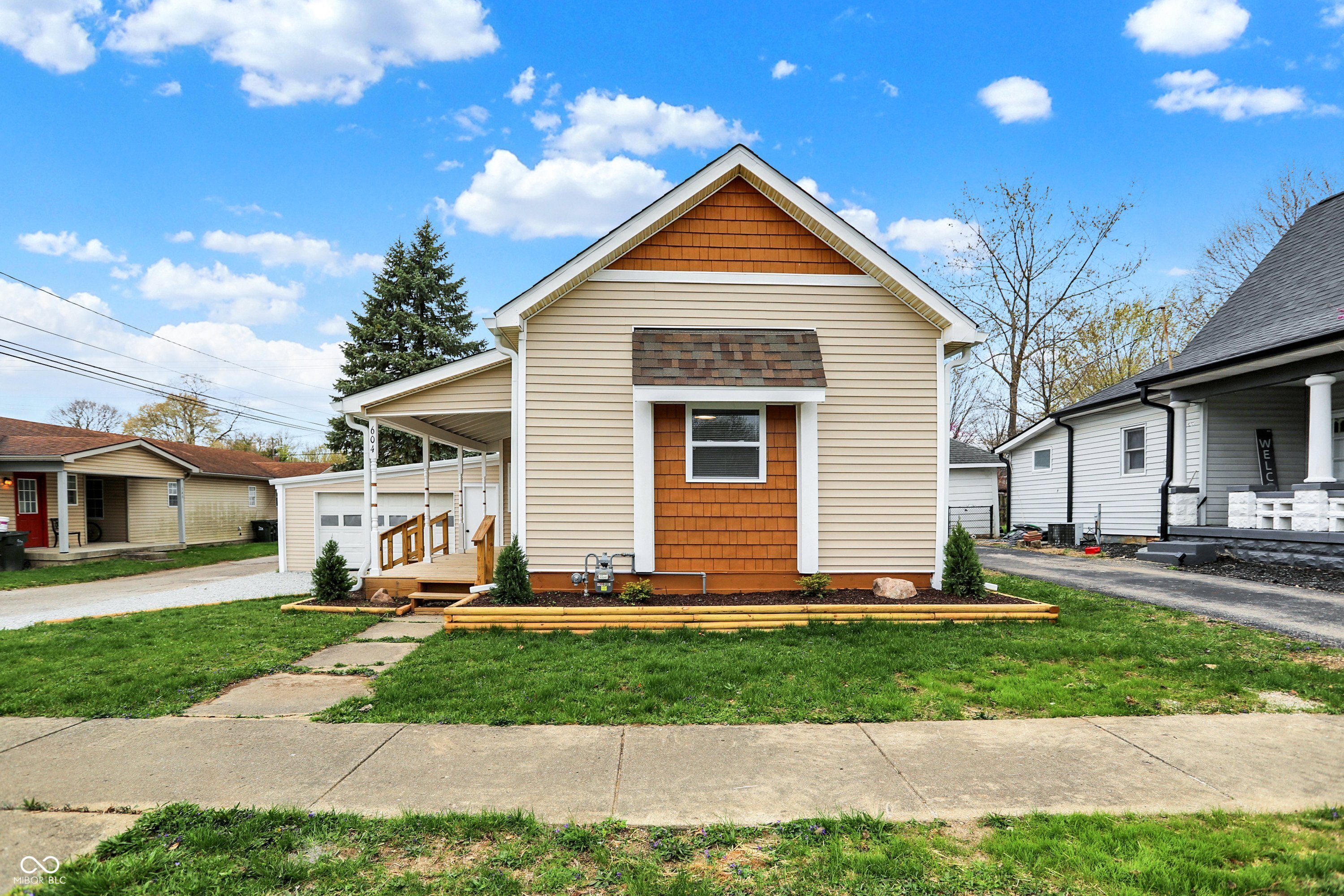 604 Wood Street