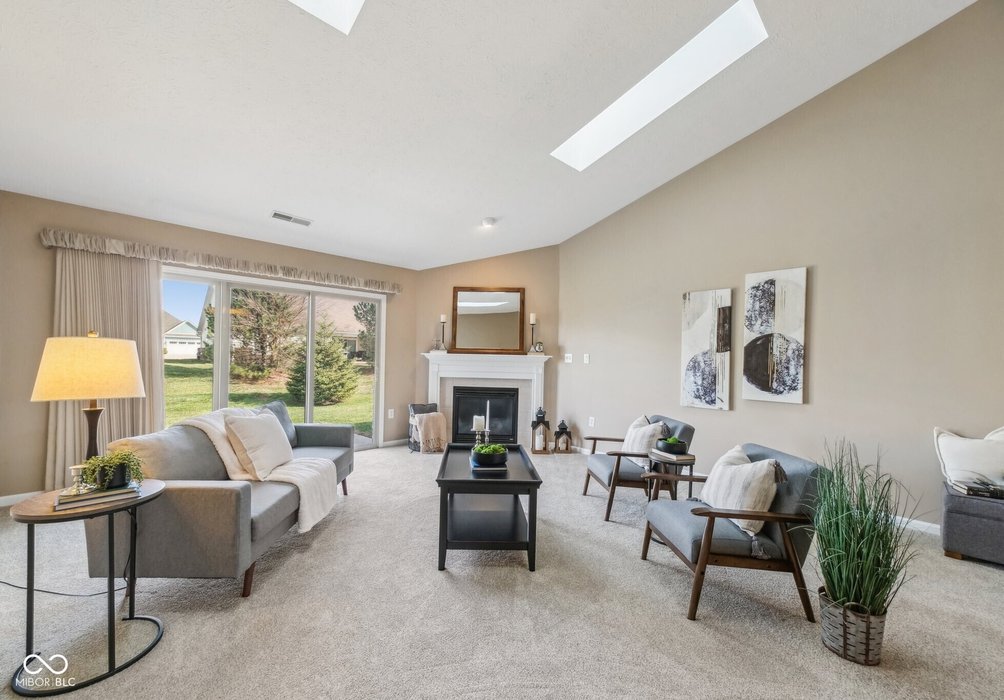 1564 Fairfield Drive