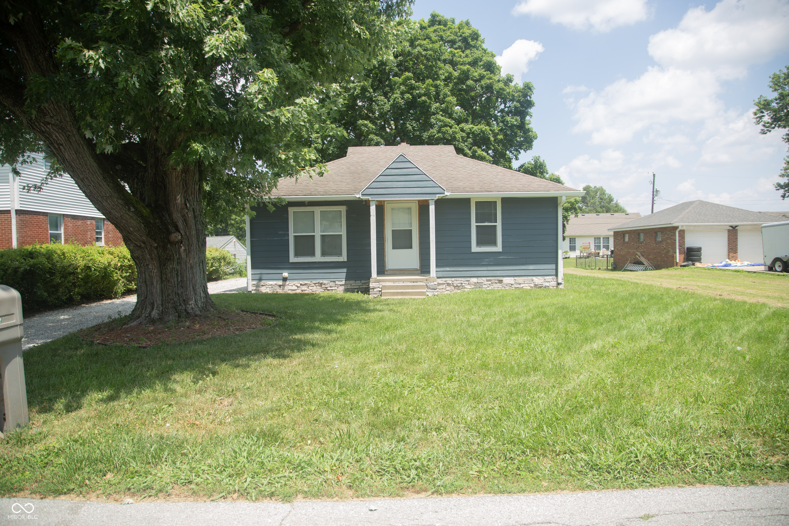 12 E North Street