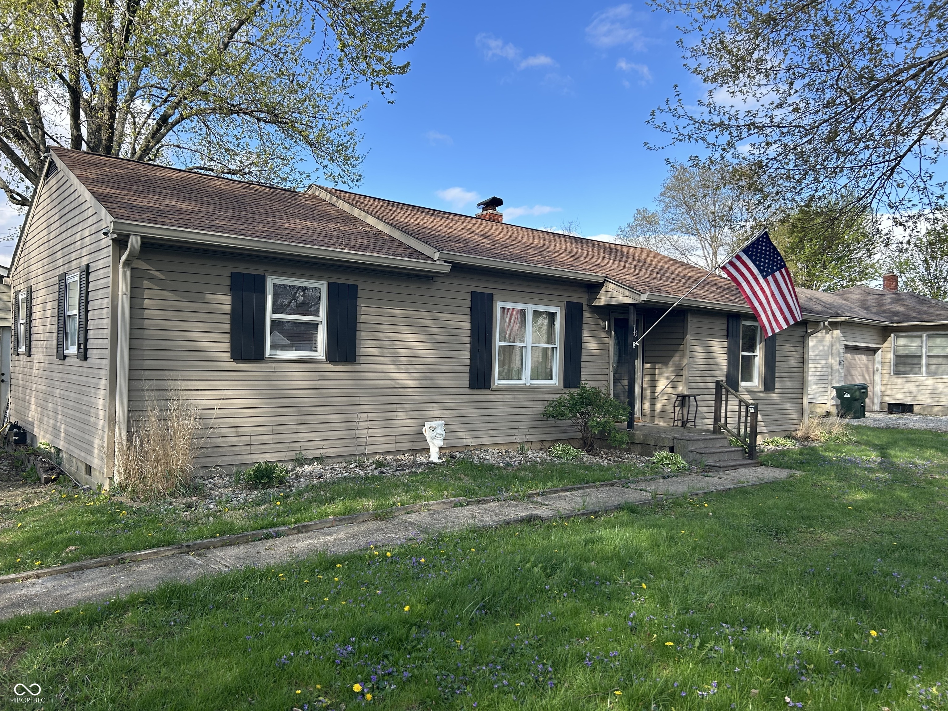 18 E North Street
