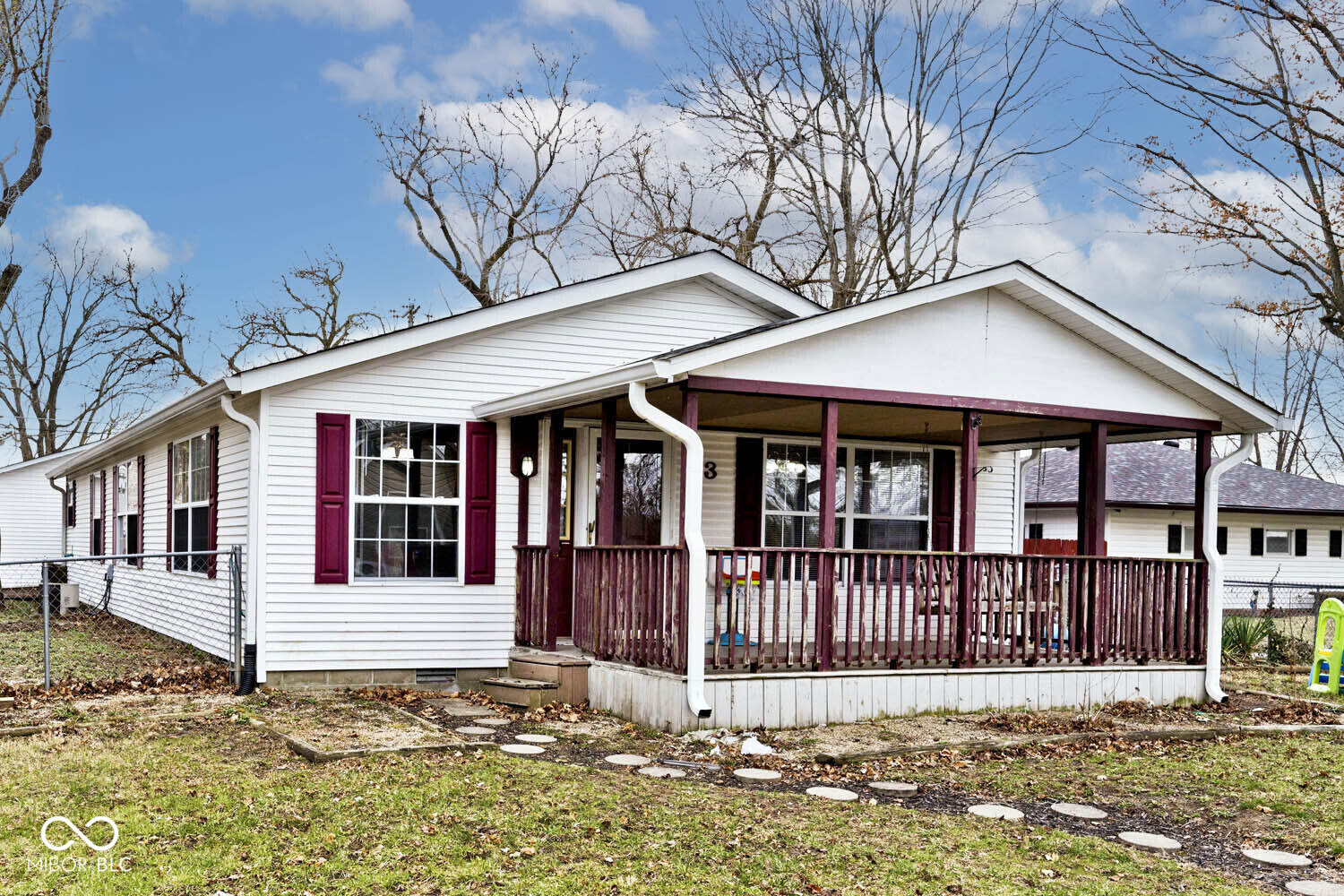 33 W Mill Street