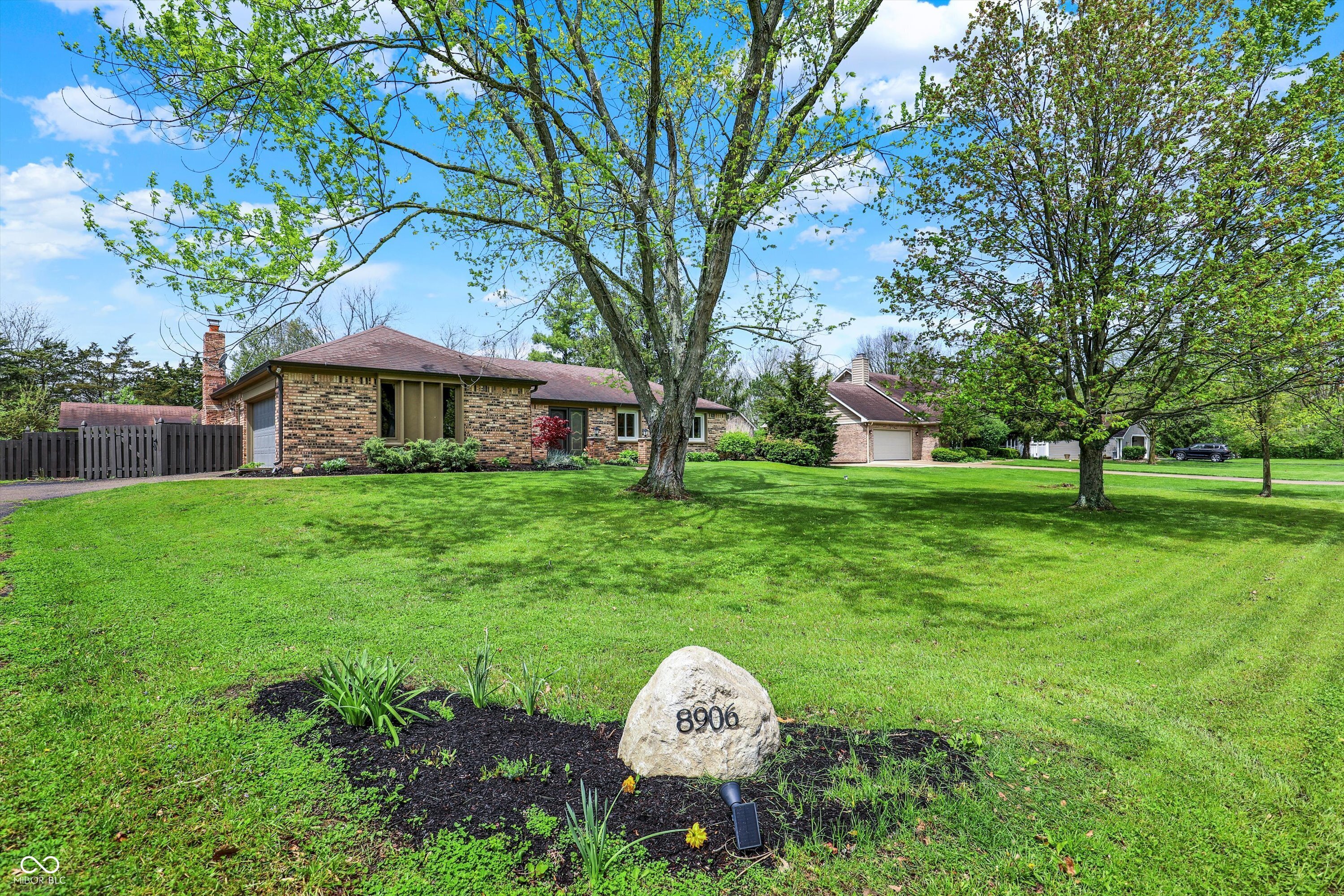 8906 N County Road 1050 E