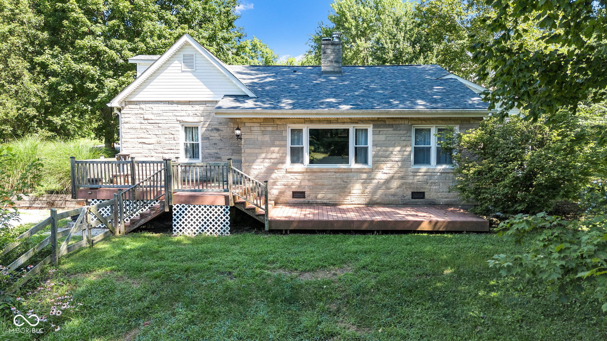 1527 N Washington Street