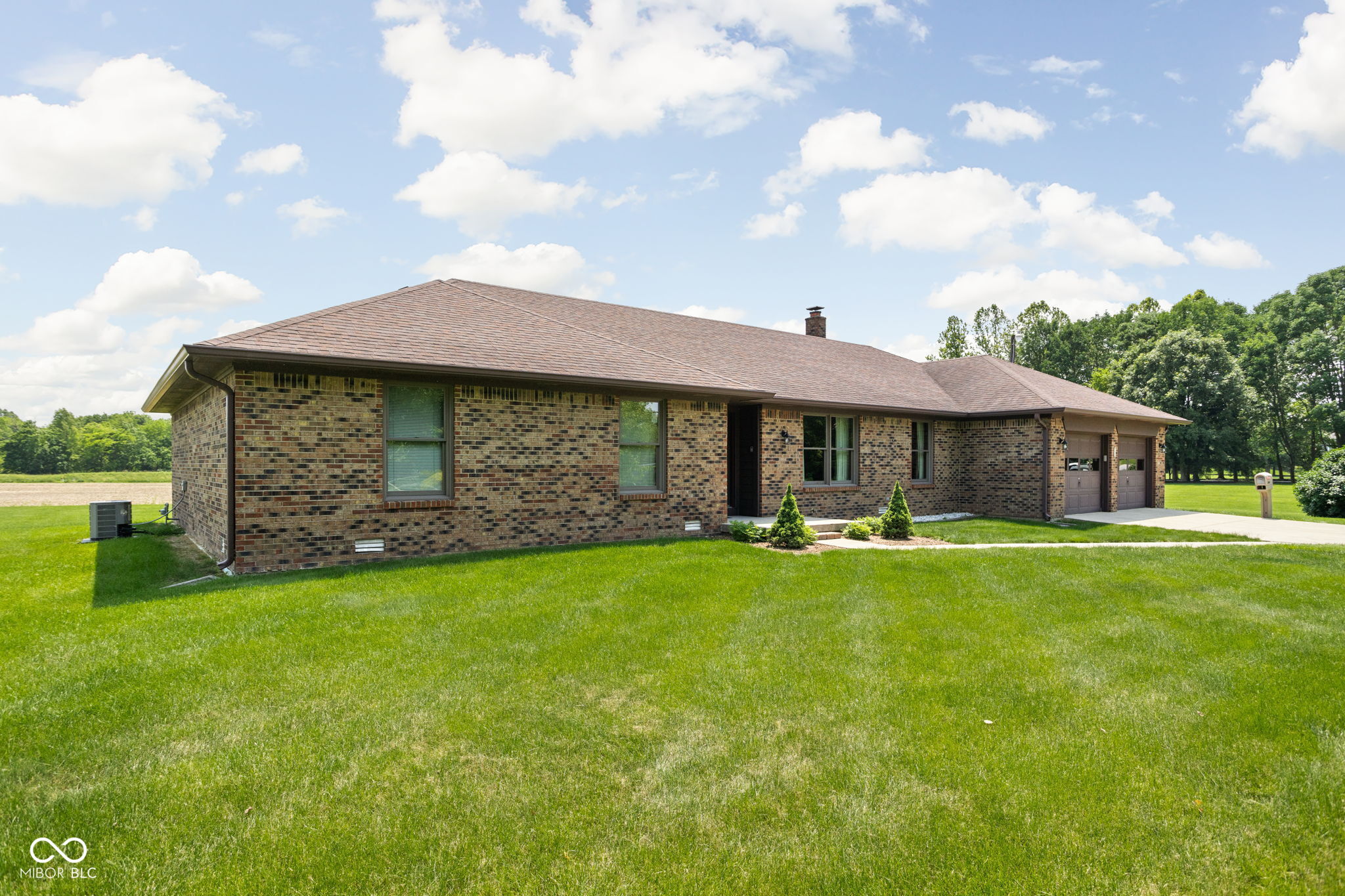 5905 N County Rd 600 E