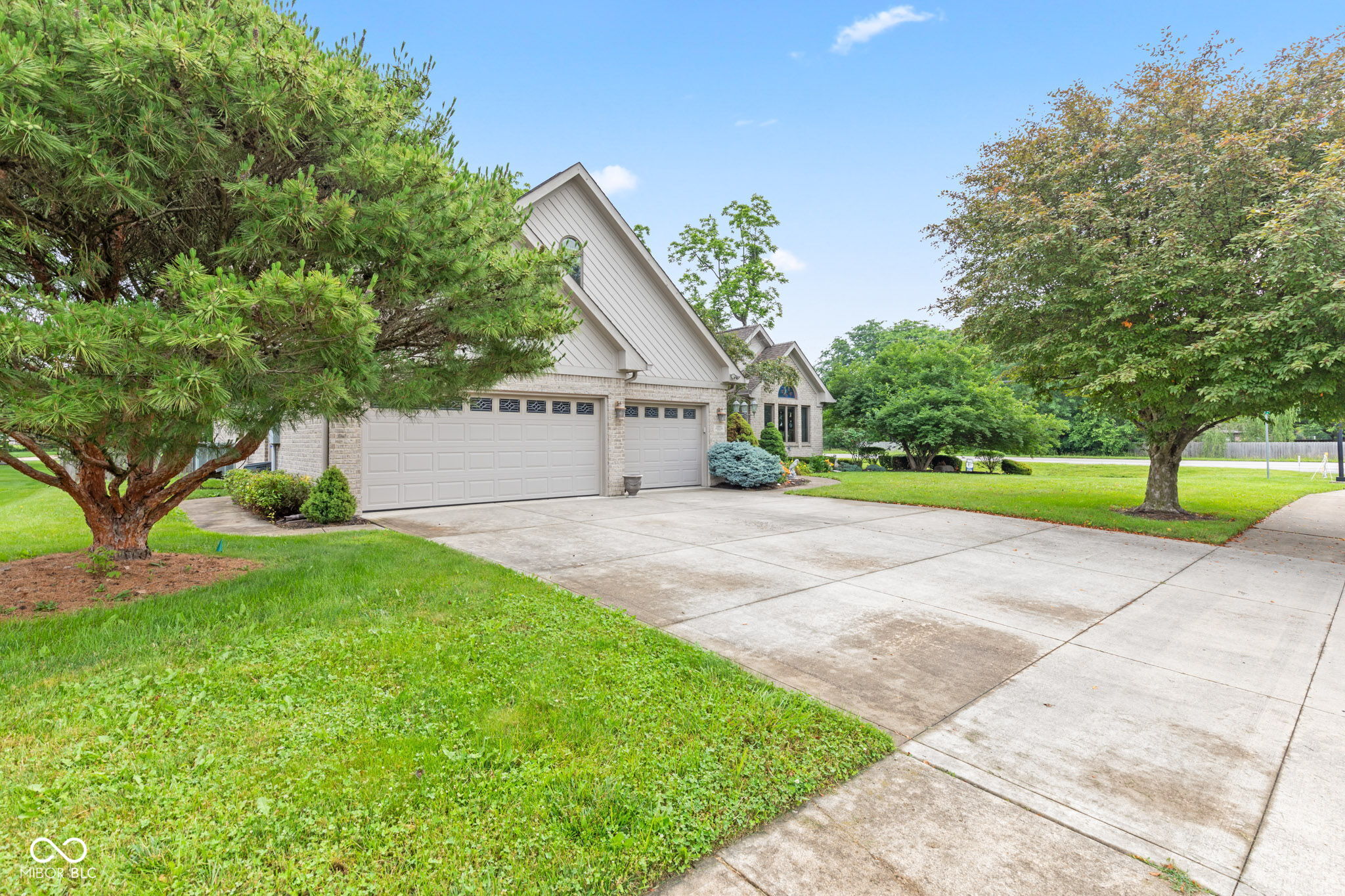 6980 White Oak Drive
