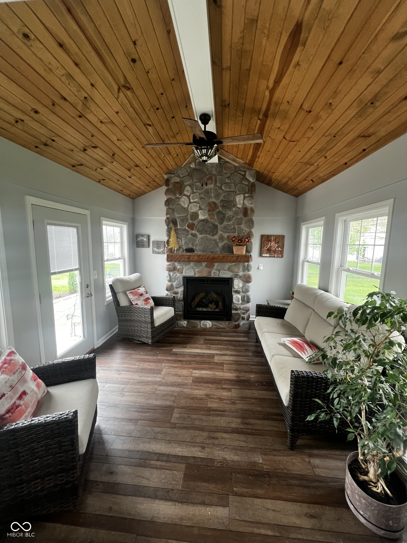 5817 Jamestown Square Lane