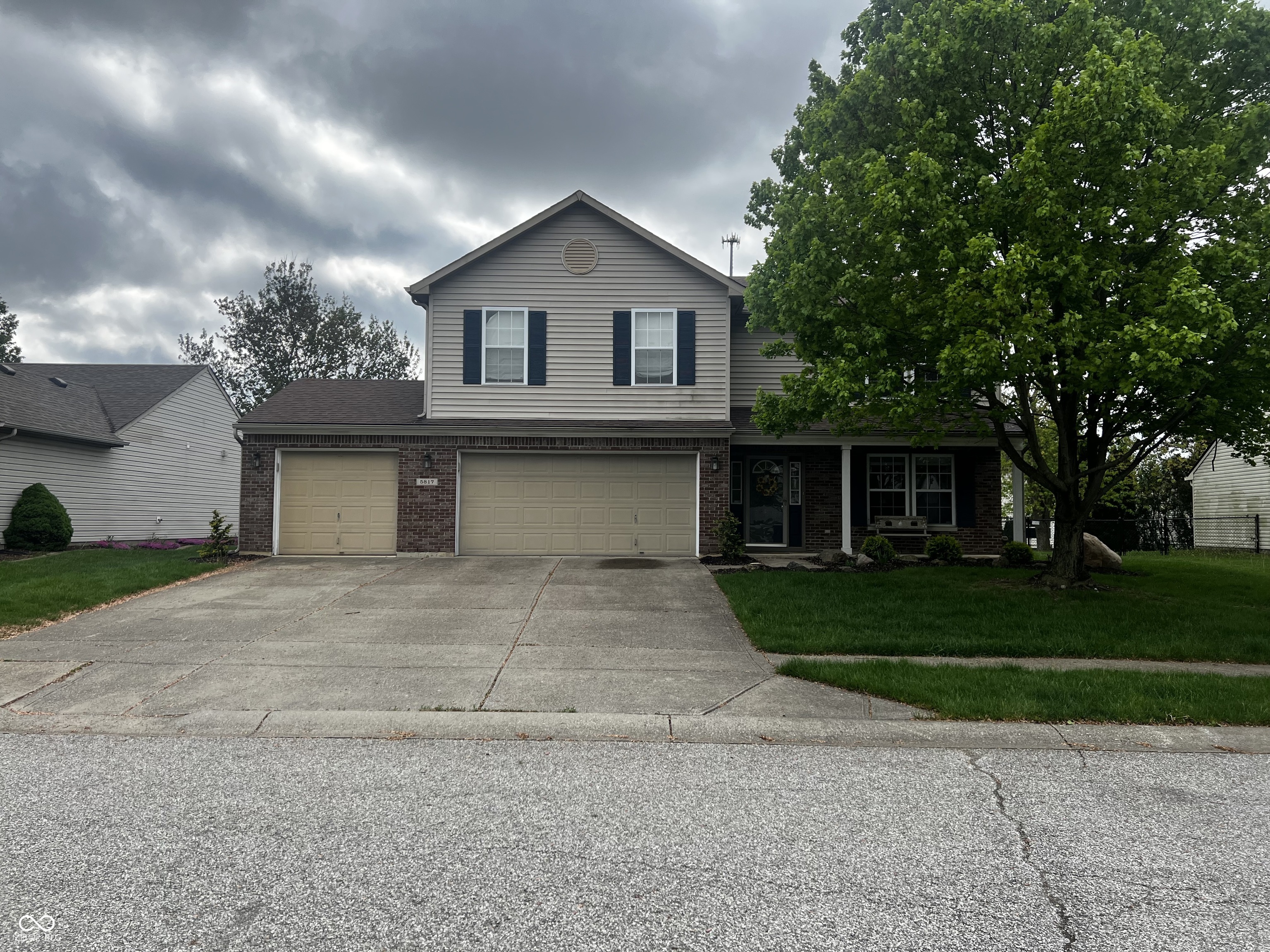5817 Jamestown Square Lane