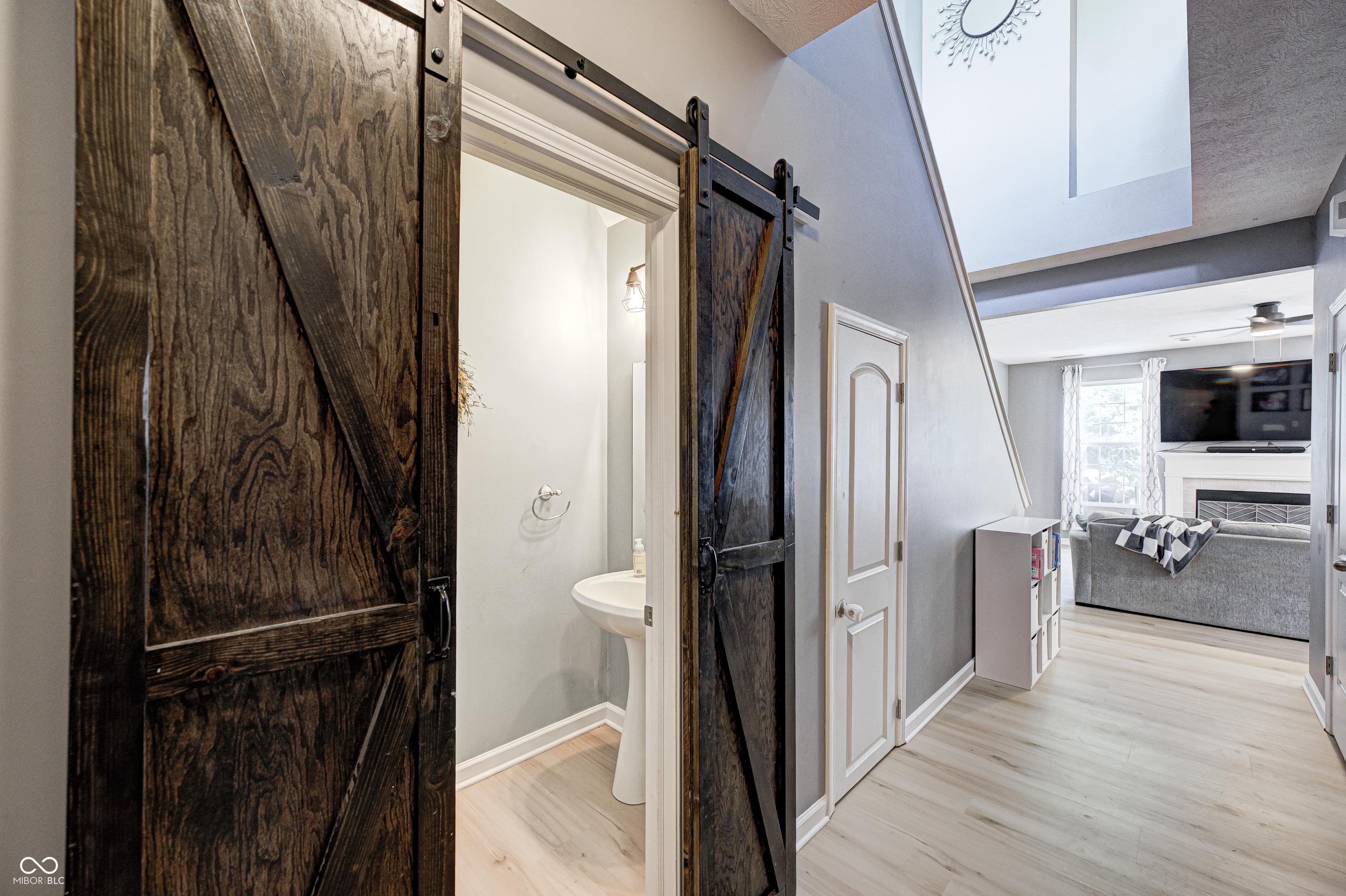 4375 Round Lake Bend