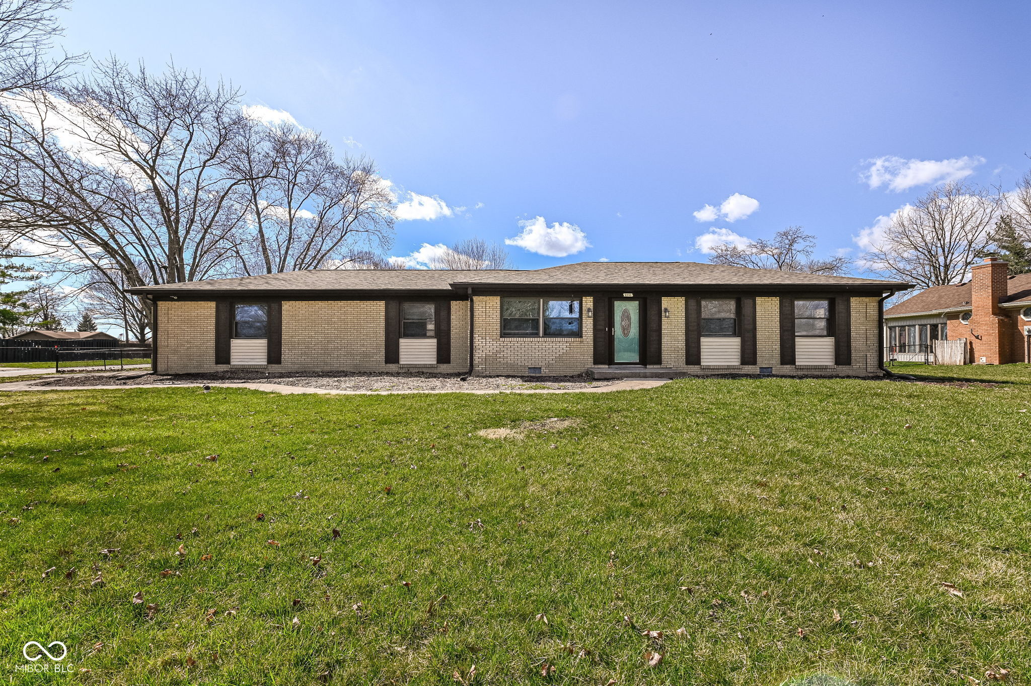 202 Rainbow Boulevard