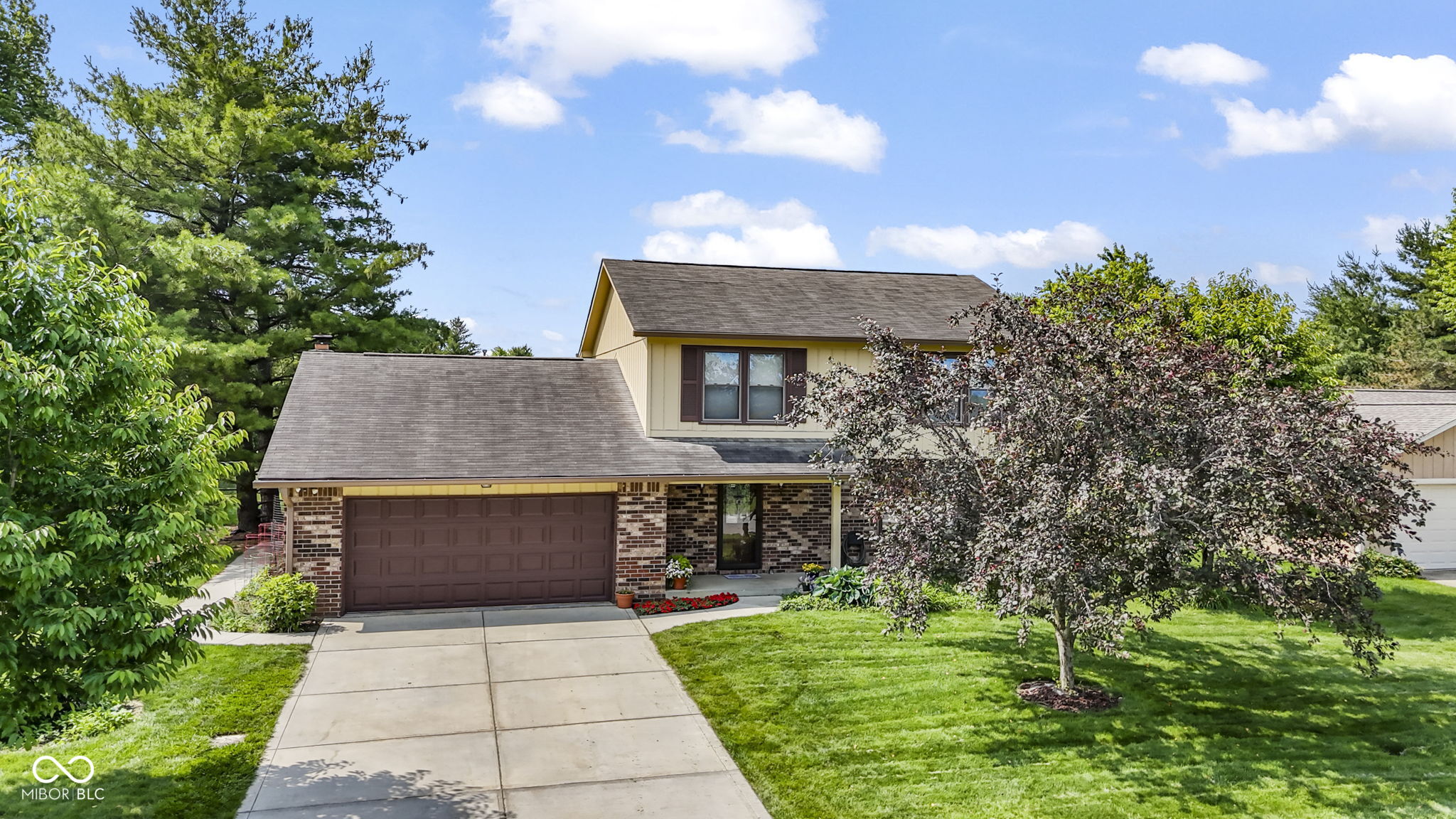 5325 Ridge Hill Way