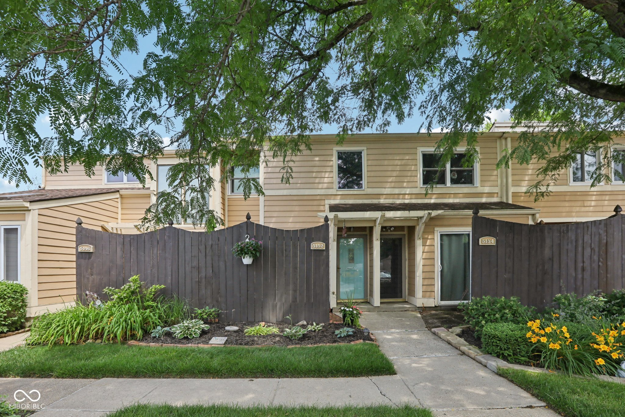 5152 Coppertree Lane