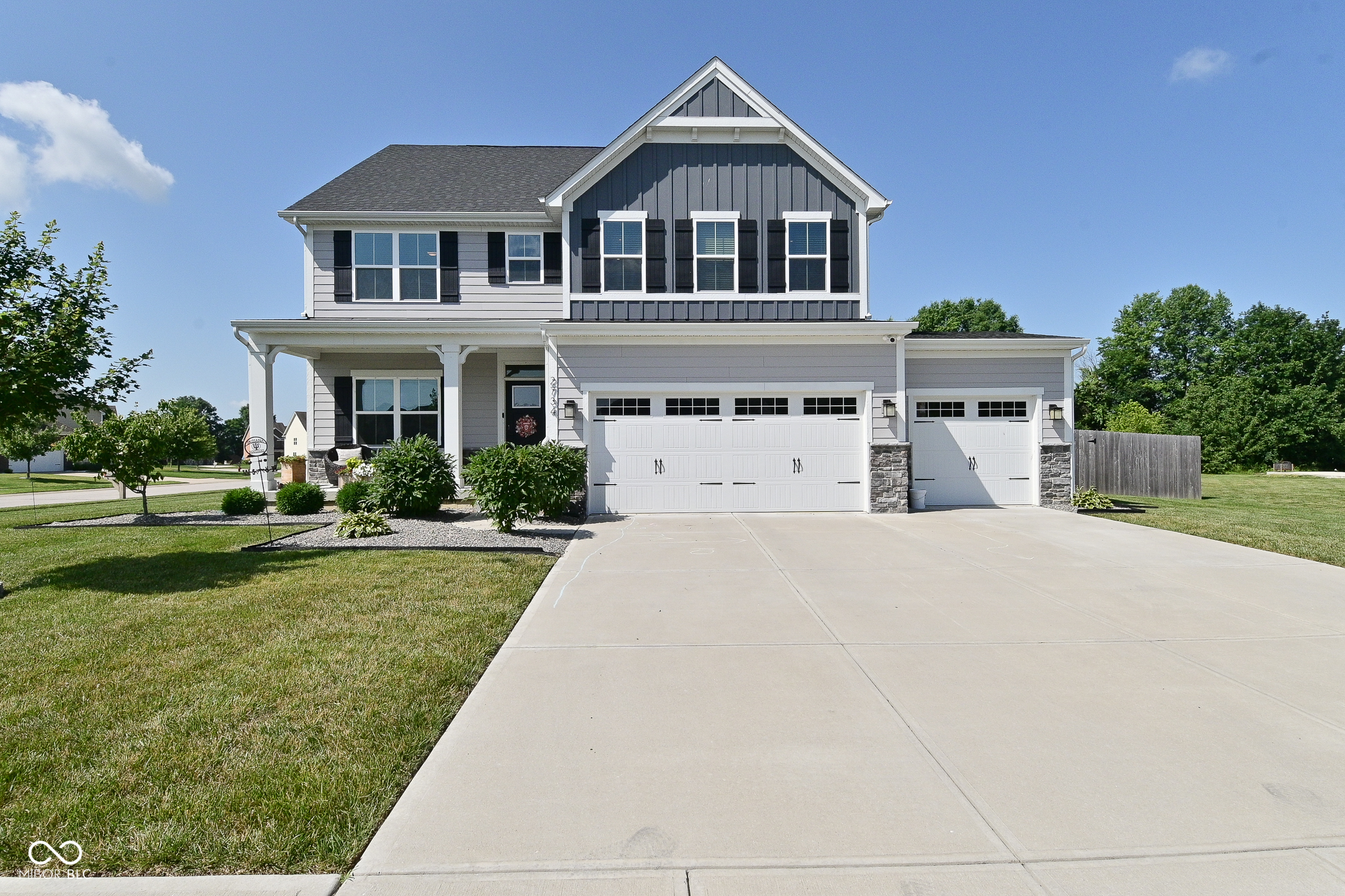2734 Chalbury Drive