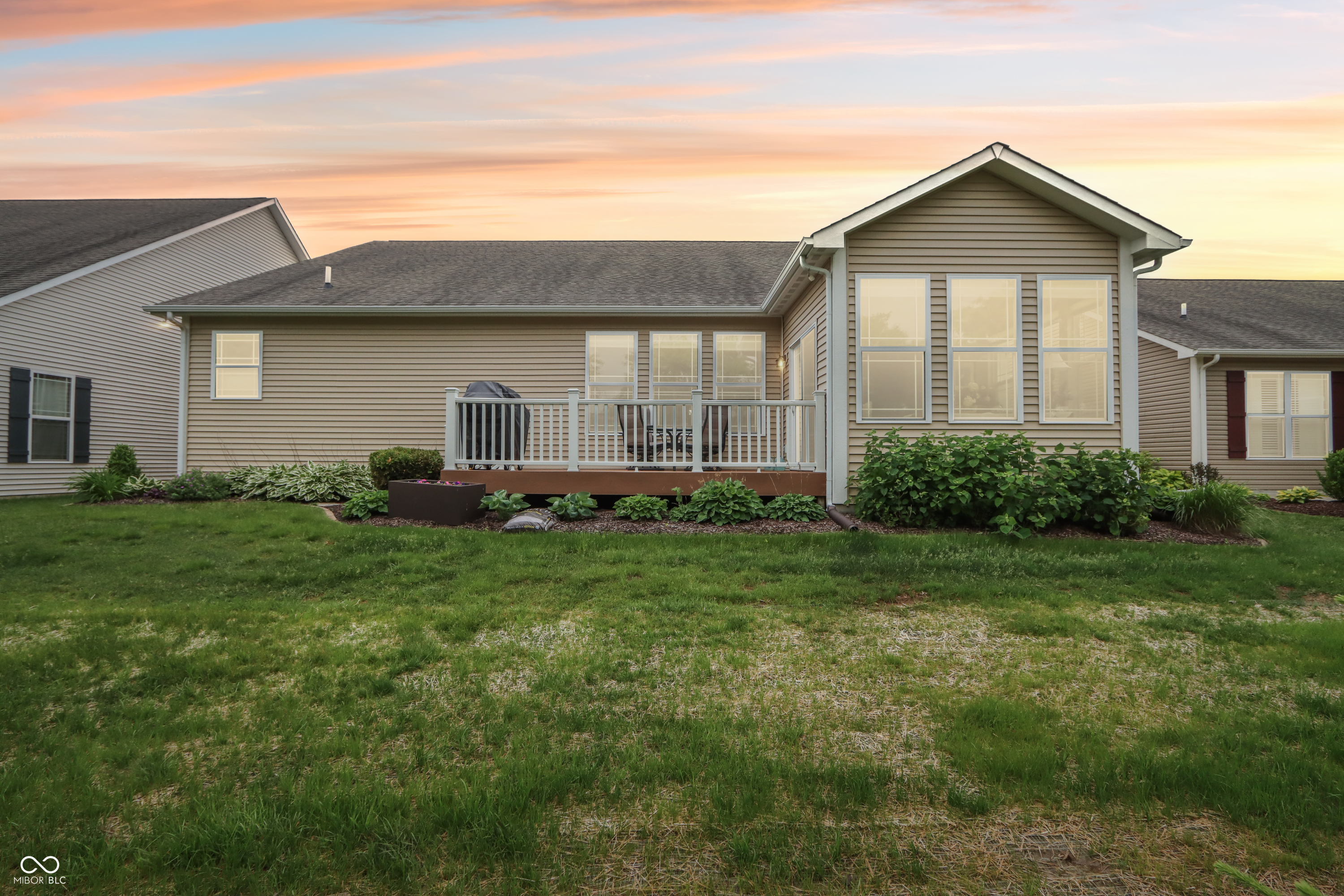 1468 Blackthorne N Trail