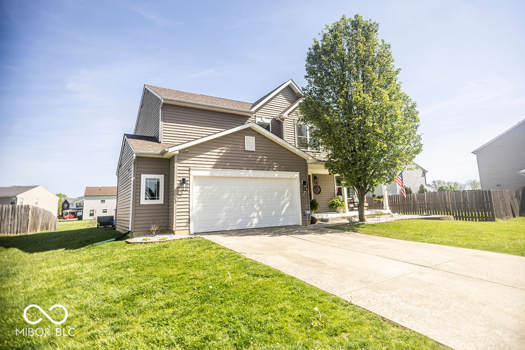 3896 Woods Bay Lane