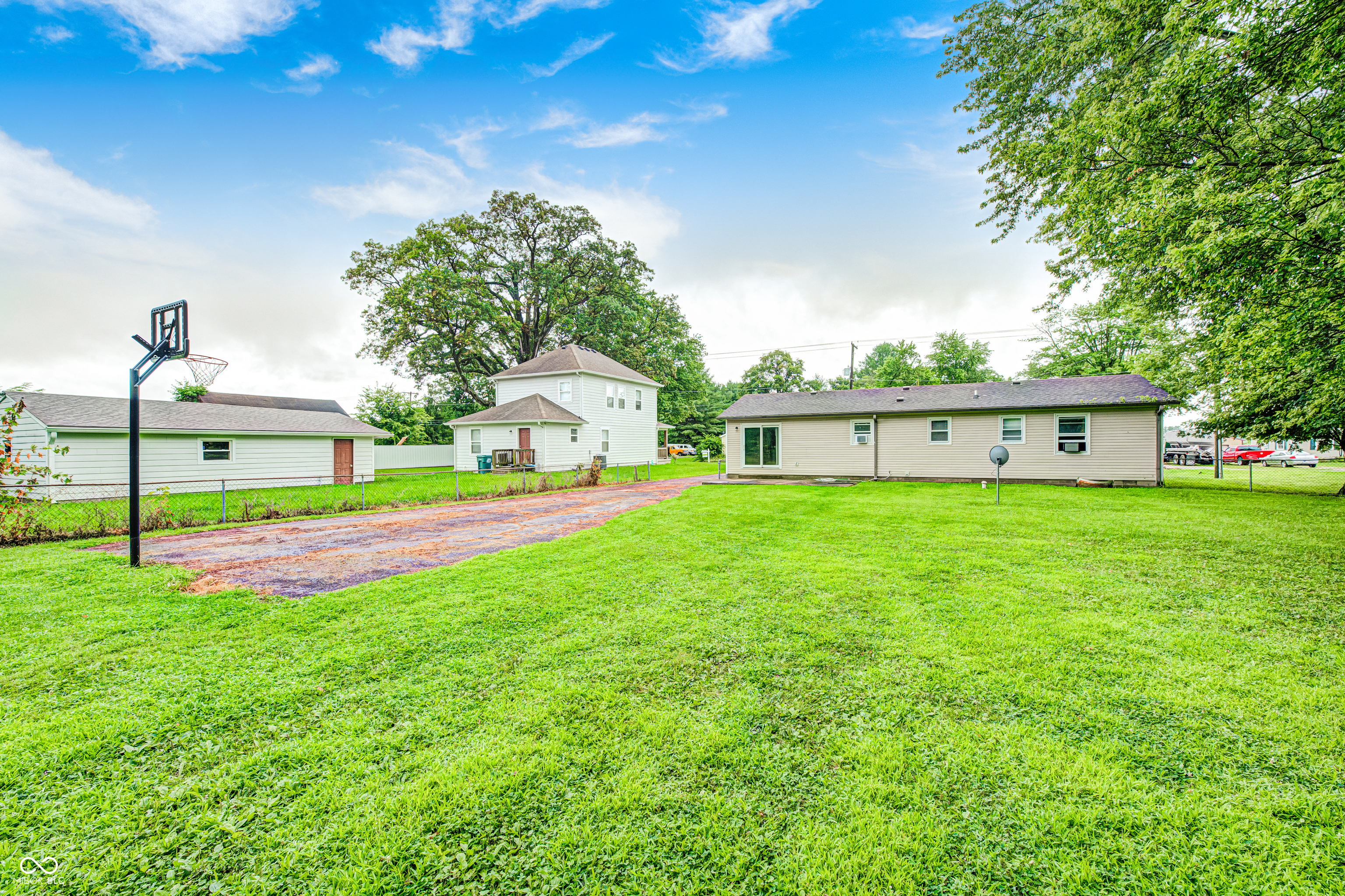 90 W County Road 500 S