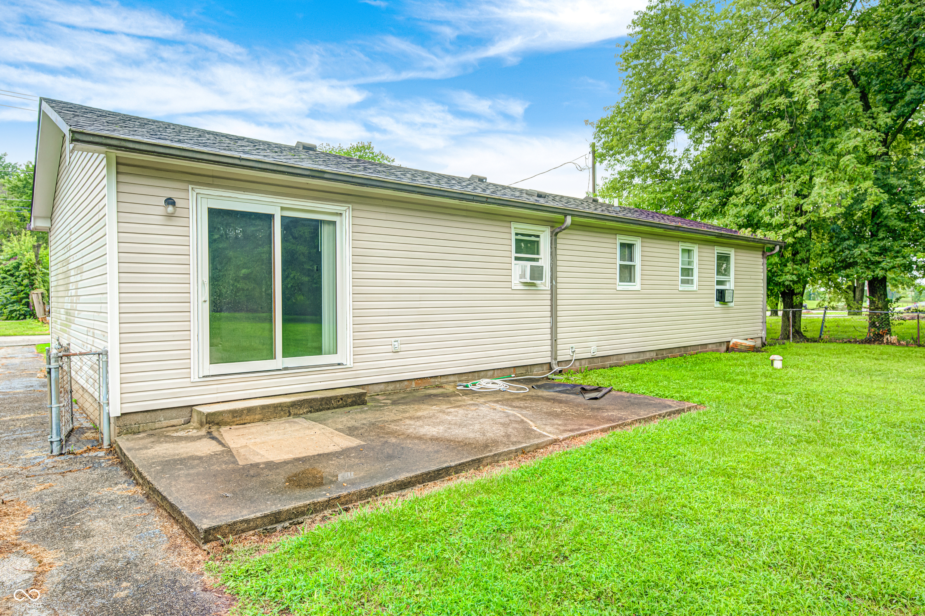 90 W County Road 500 S