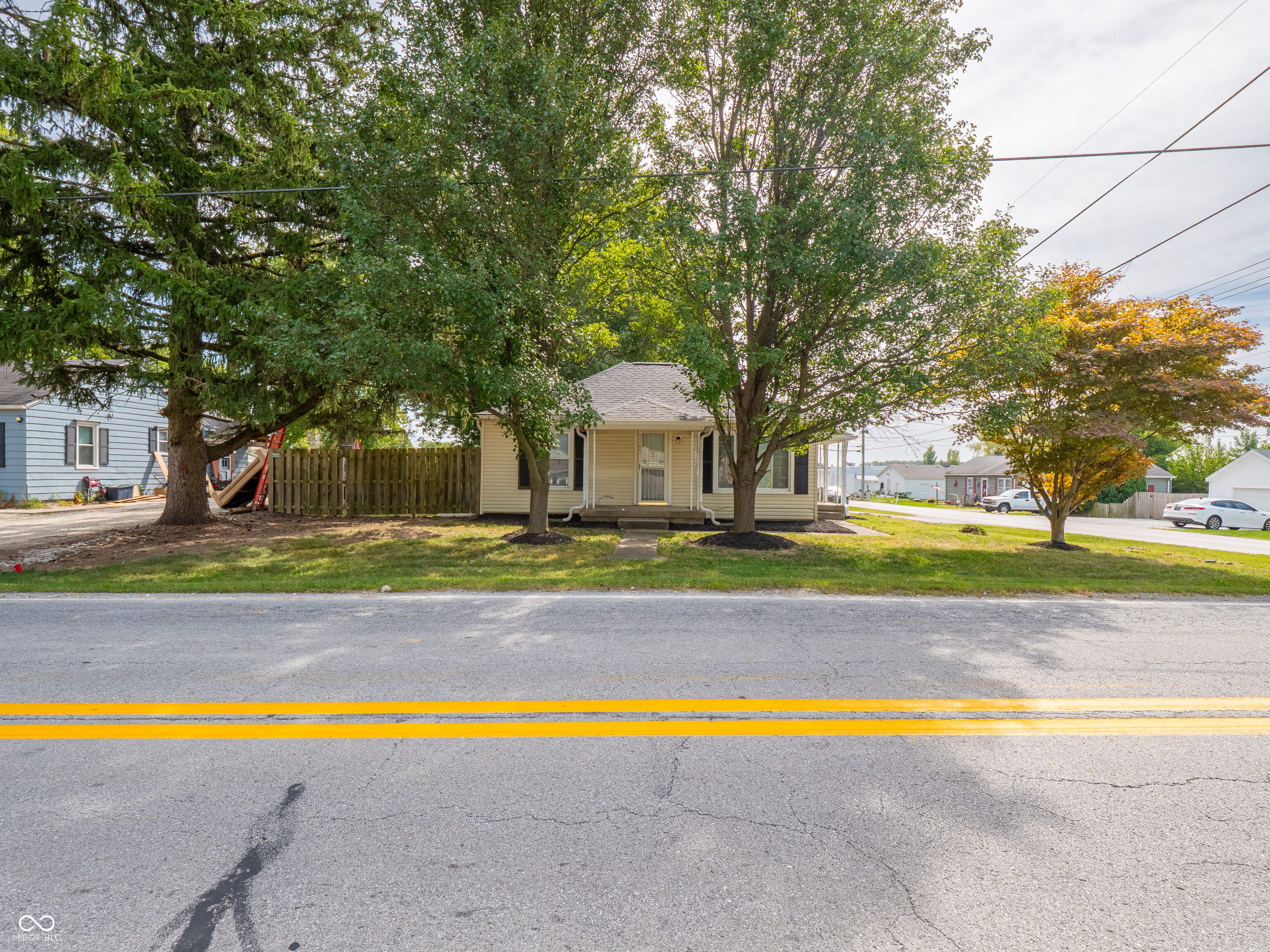 5745 S County Road 150 E