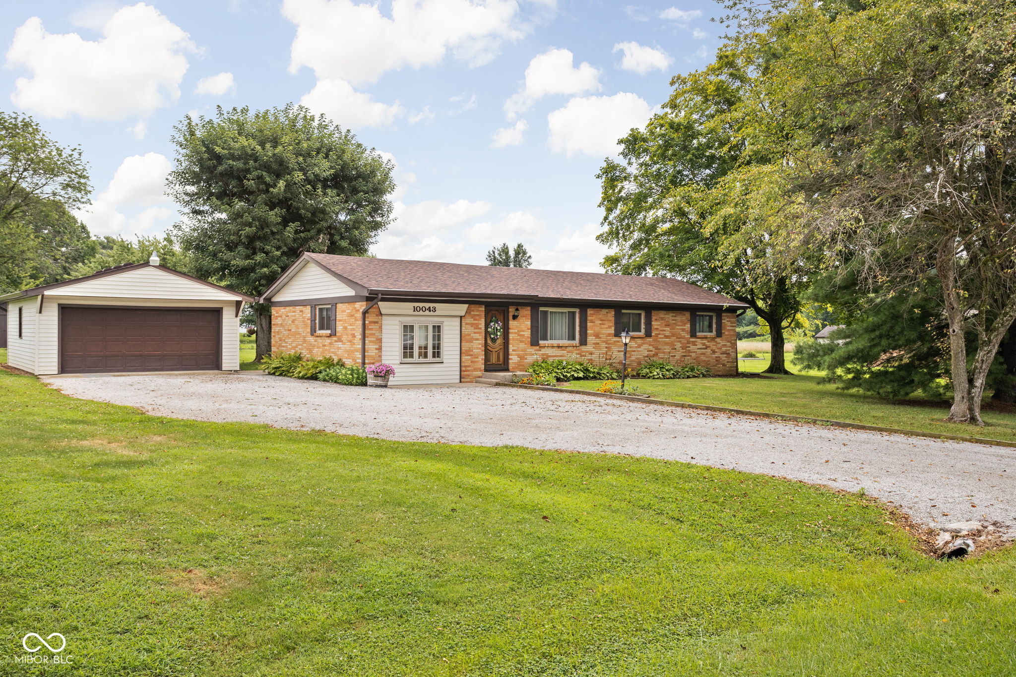 10043 Hodge Road
