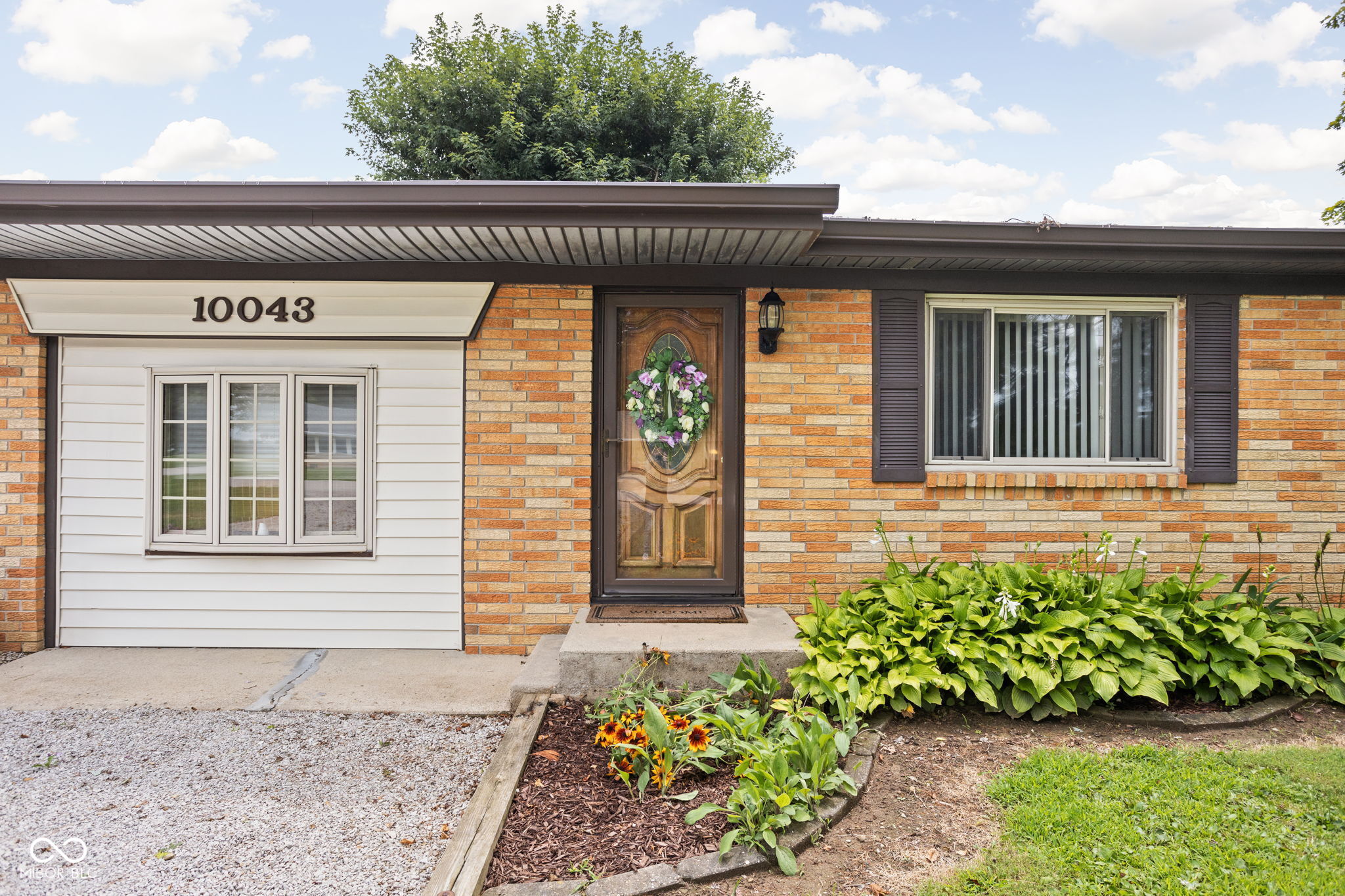 10043 Hodge Road