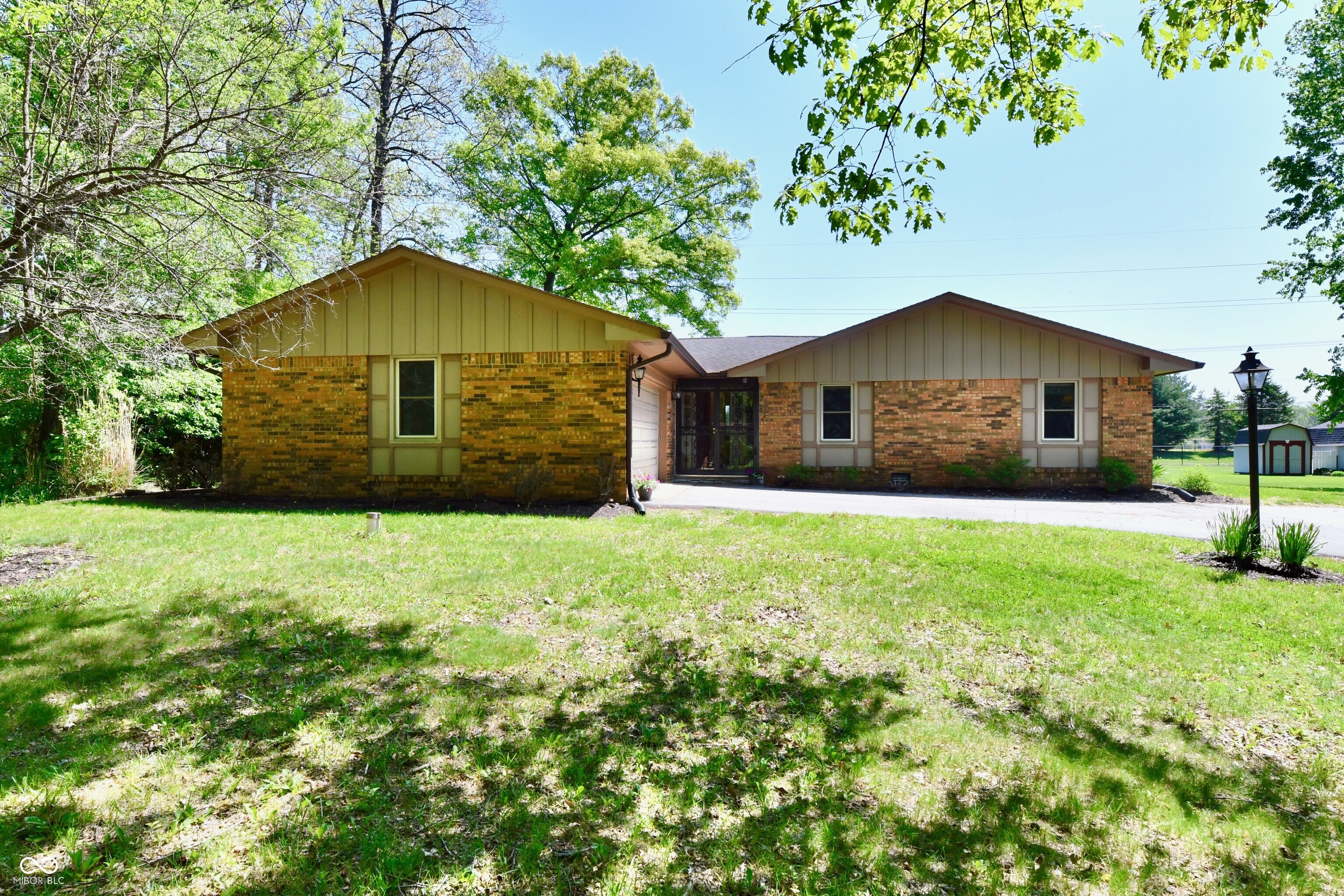 5979 E Oak Hl Drive
