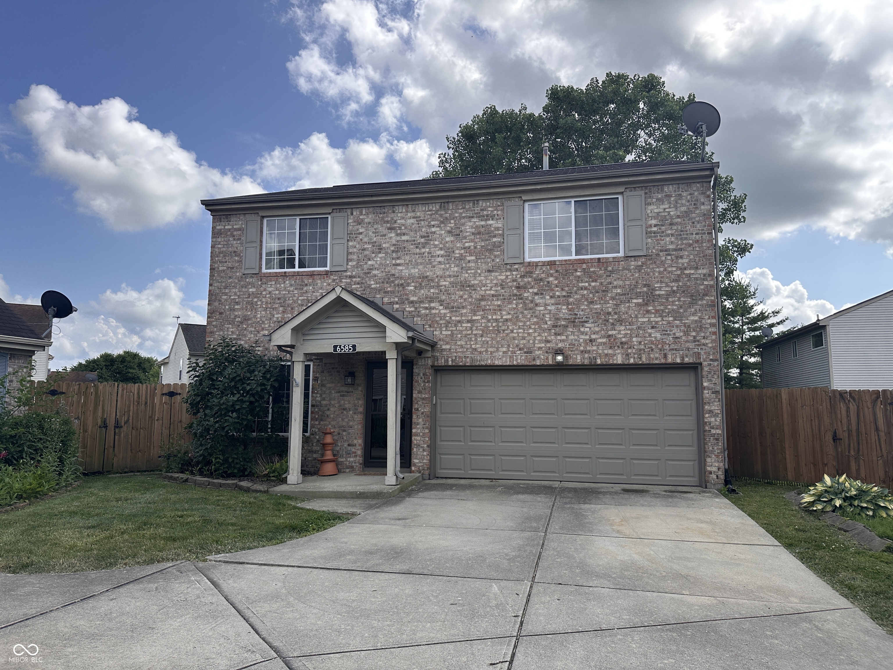 6585 Dunsdin Drive