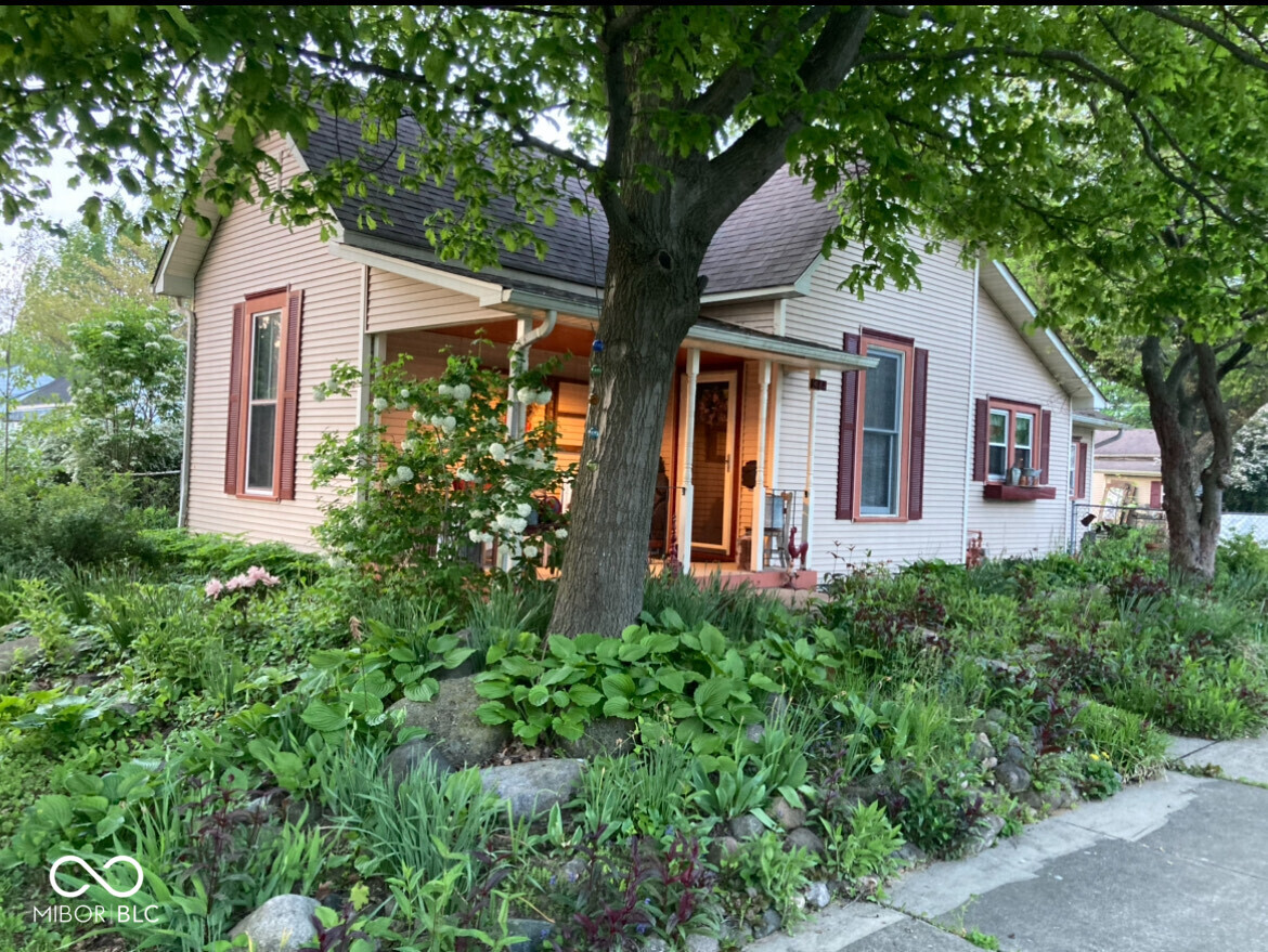 482 N 7th Street