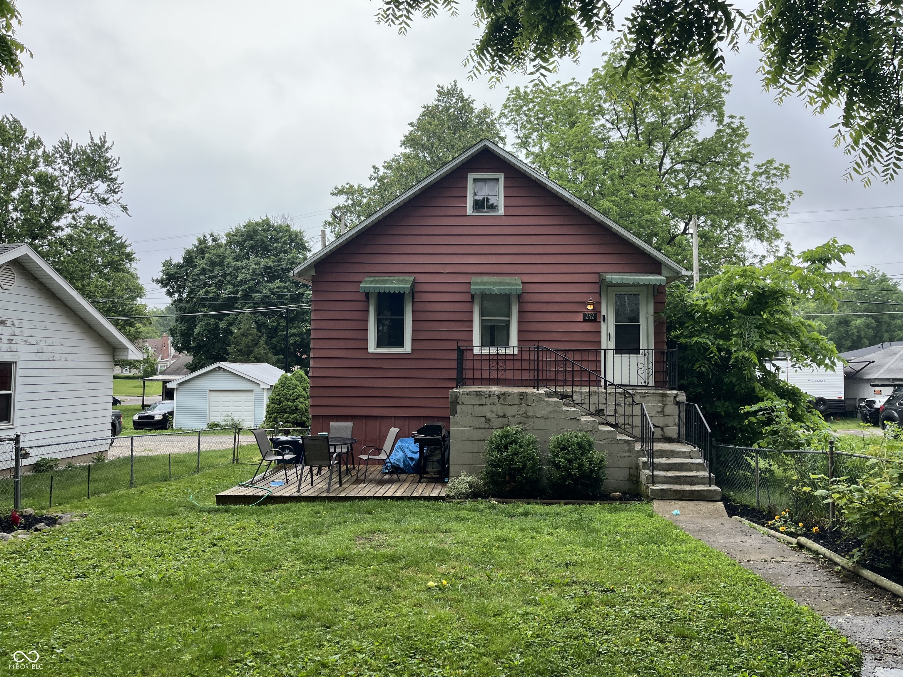252 N 6th Street