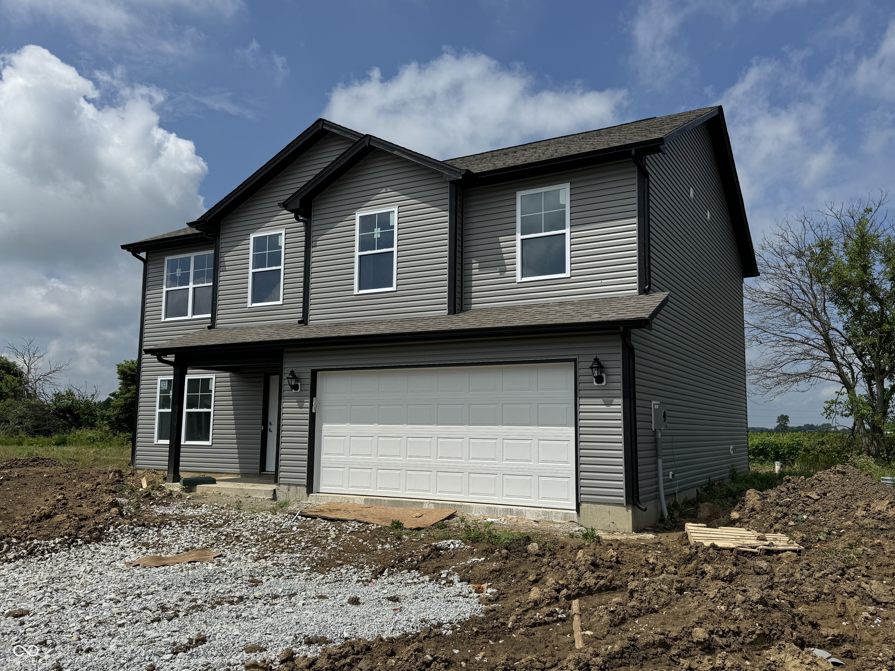 1035 Lake Court