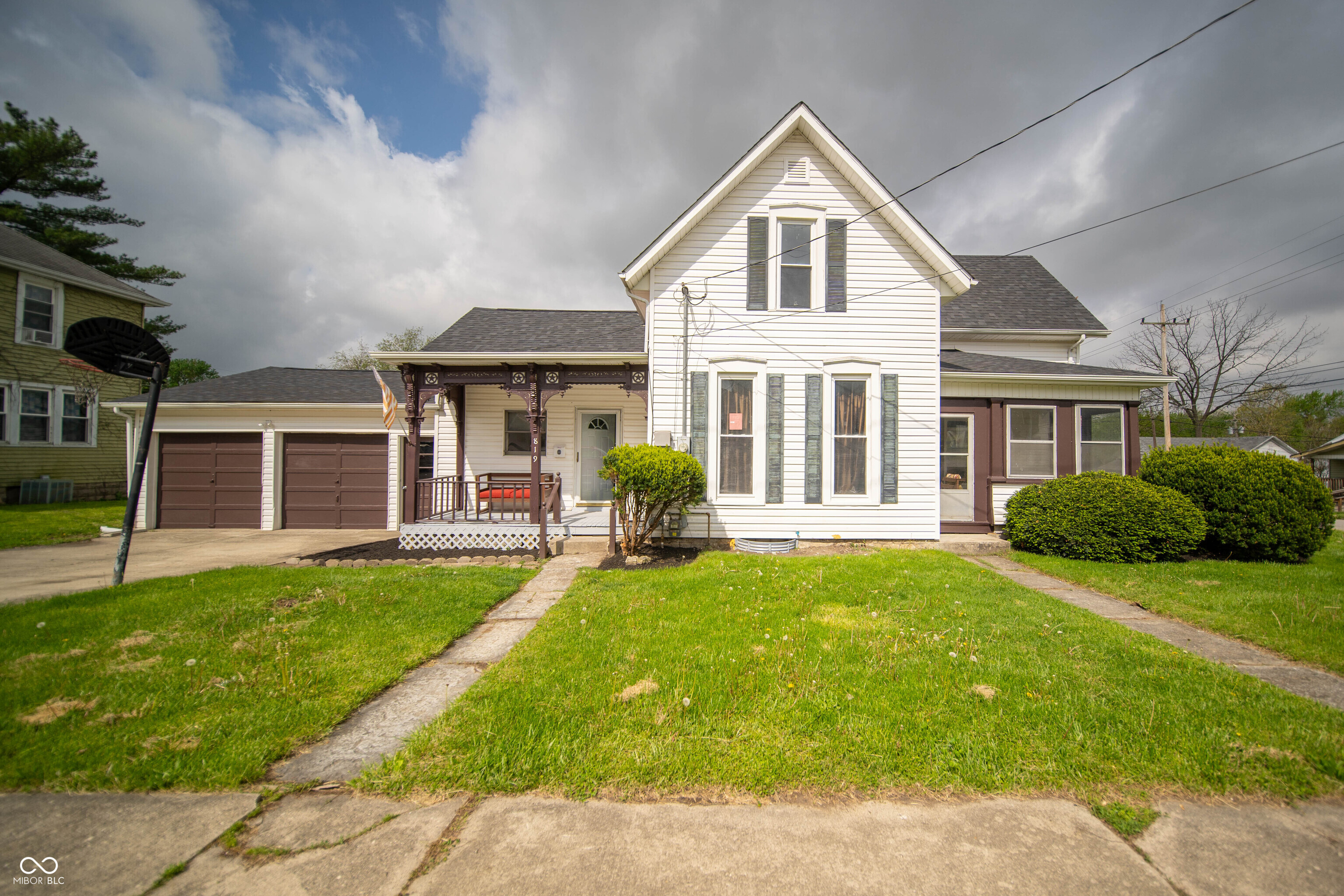 819 Spring Street