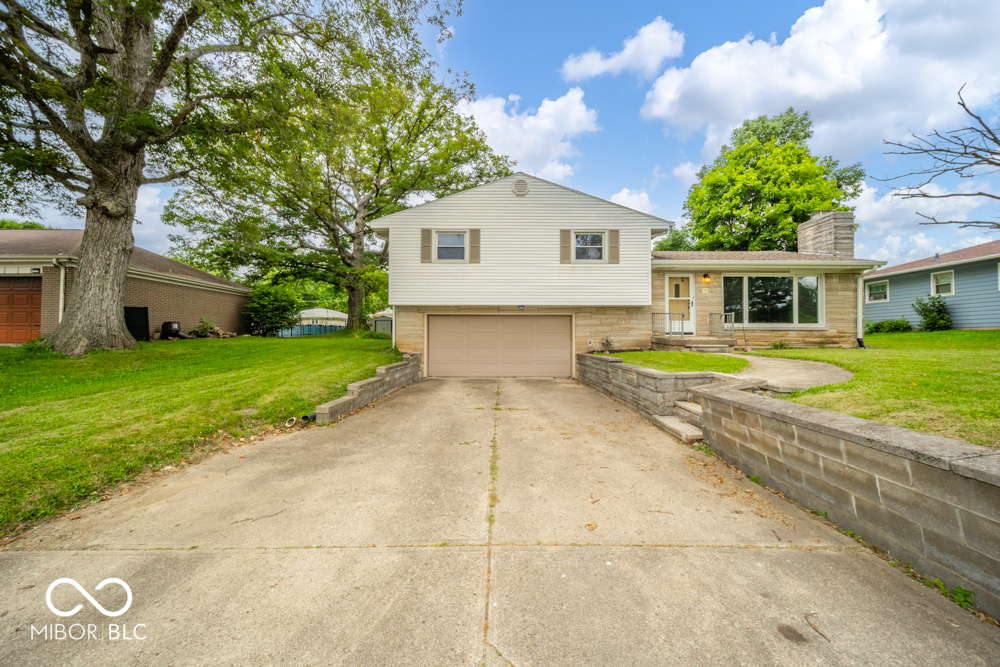 1234 Forest Drive